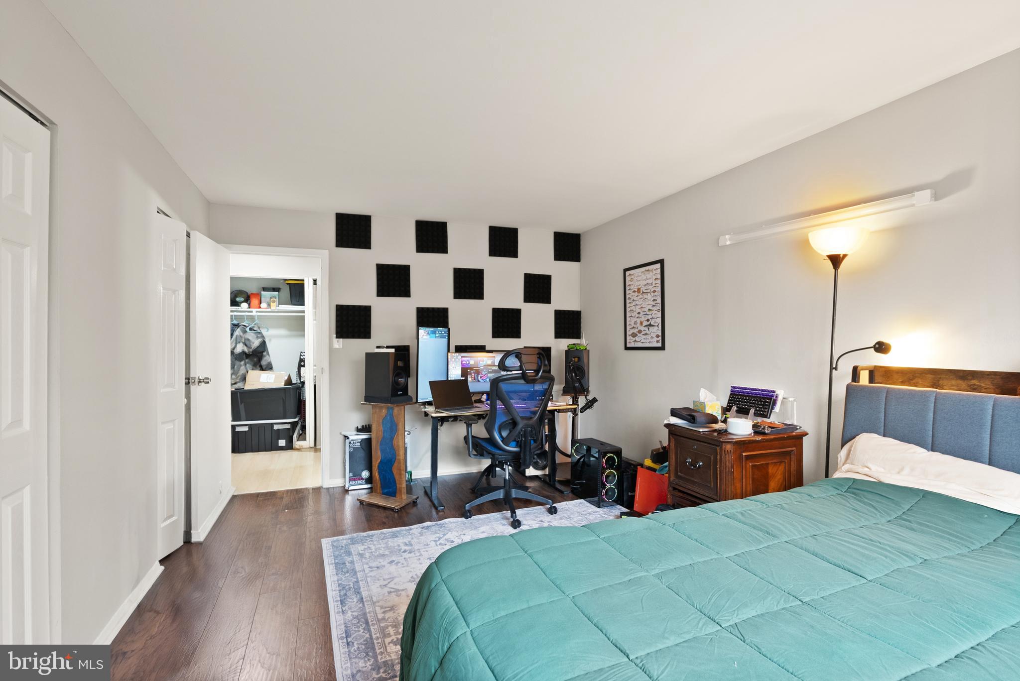 VALLEY PARK CONDOMINIUMS - Residential