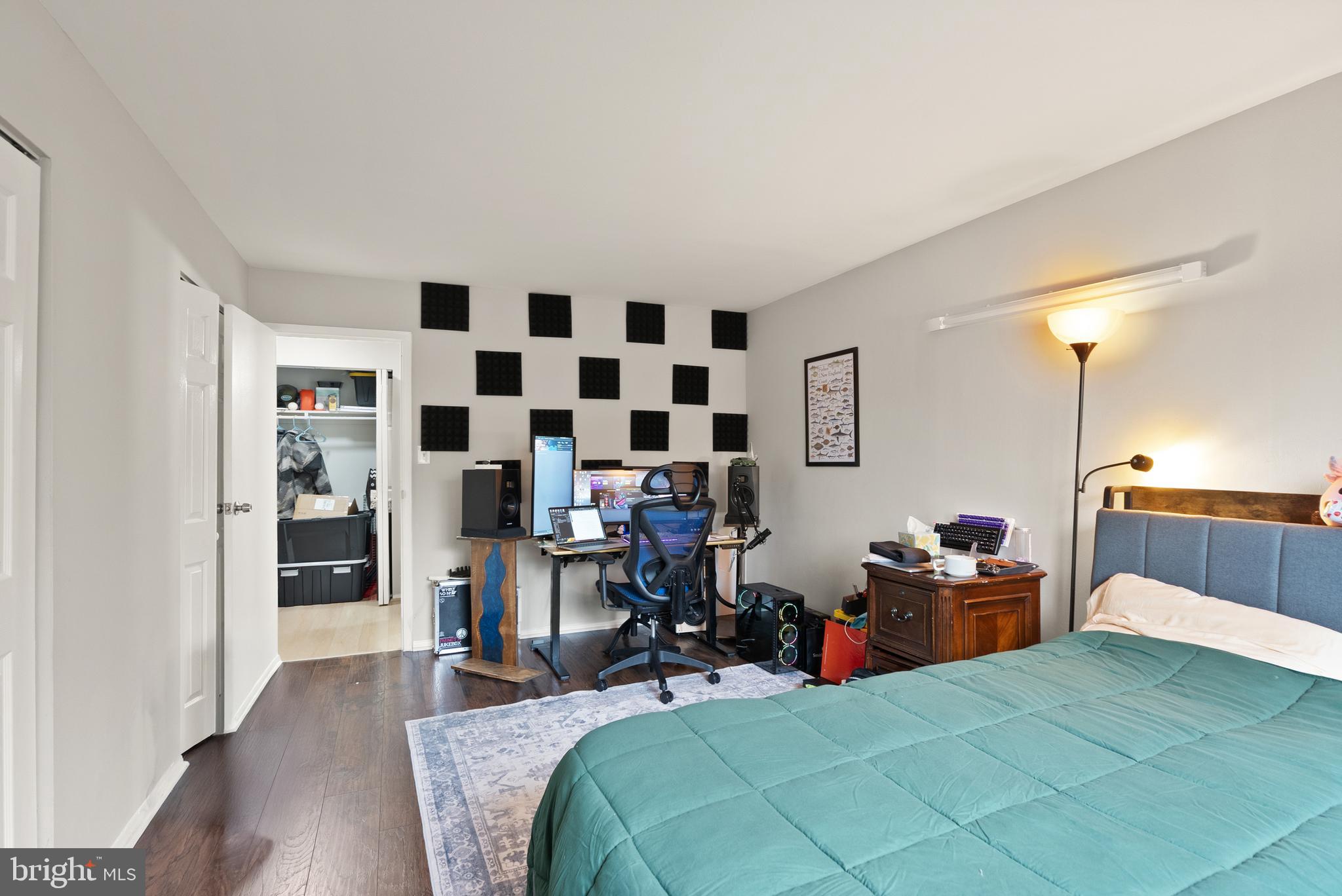 VALLEY PARK CONDOMINIUMS - Residential