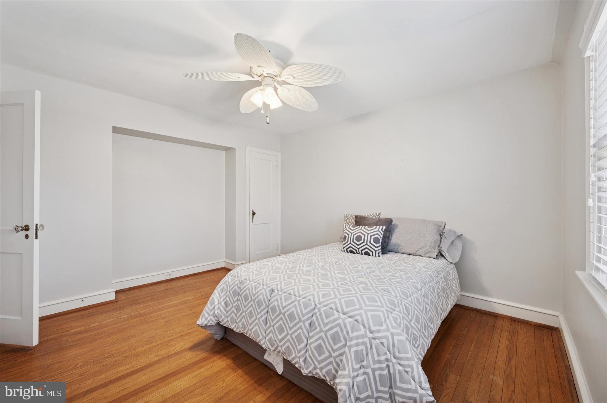 PENN WYNNE - Residential