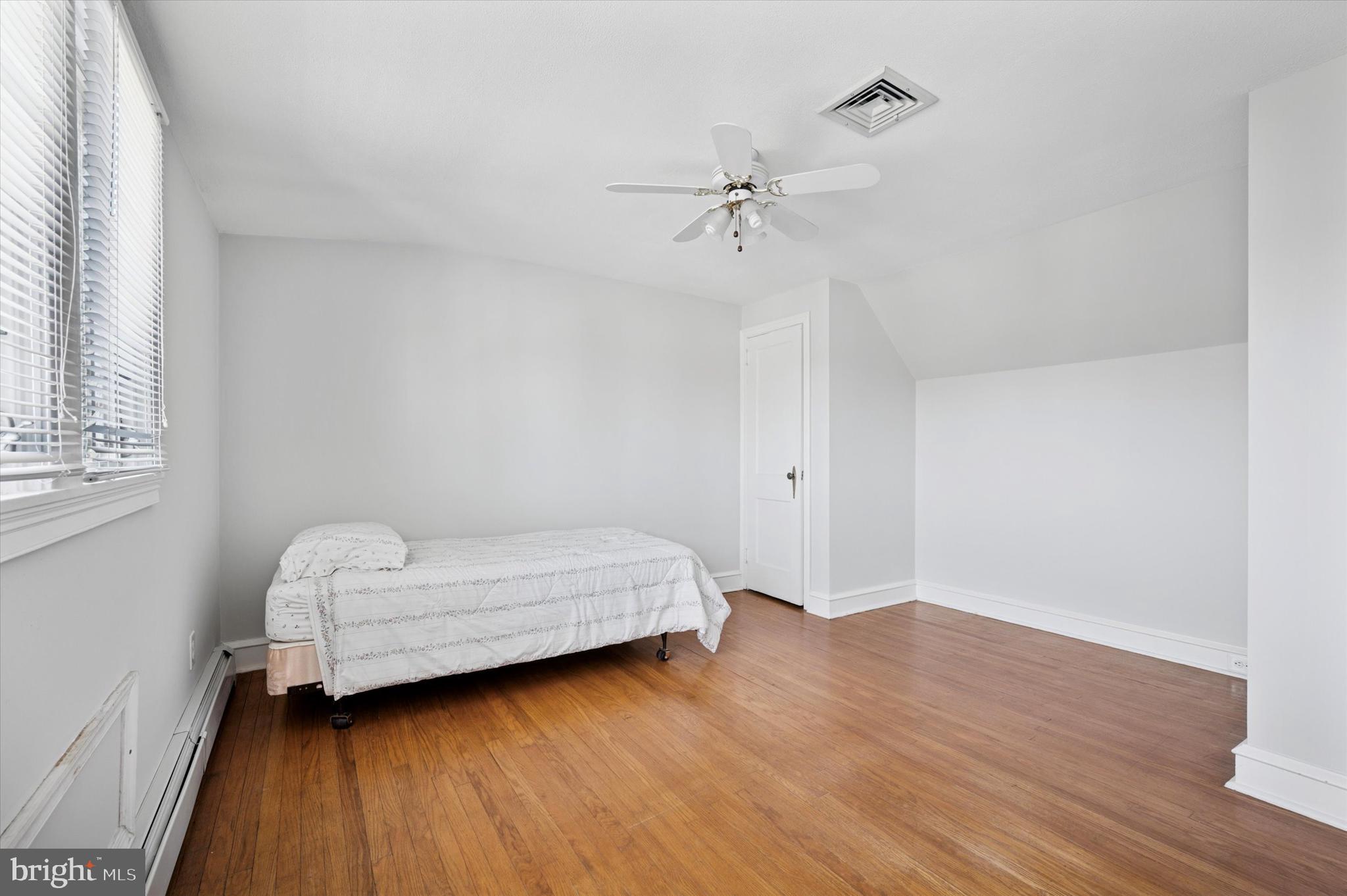 PENN WYNNE - Residential