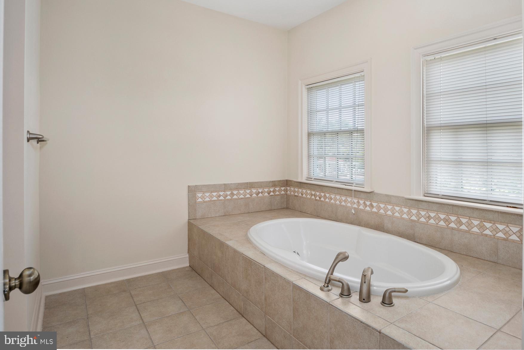 CHESTER RIVER LANDING - Residential