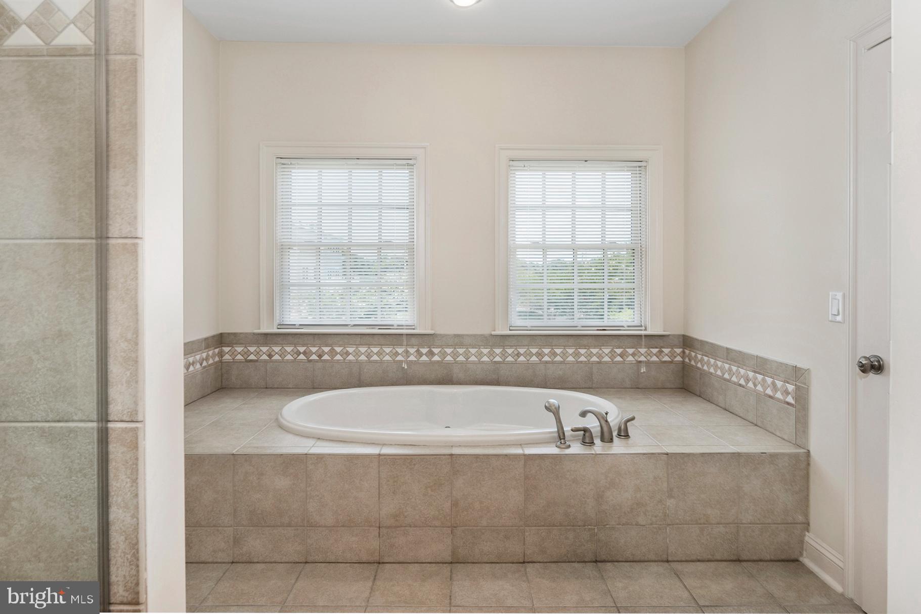 CHESTER RIVER LANDING - Residential