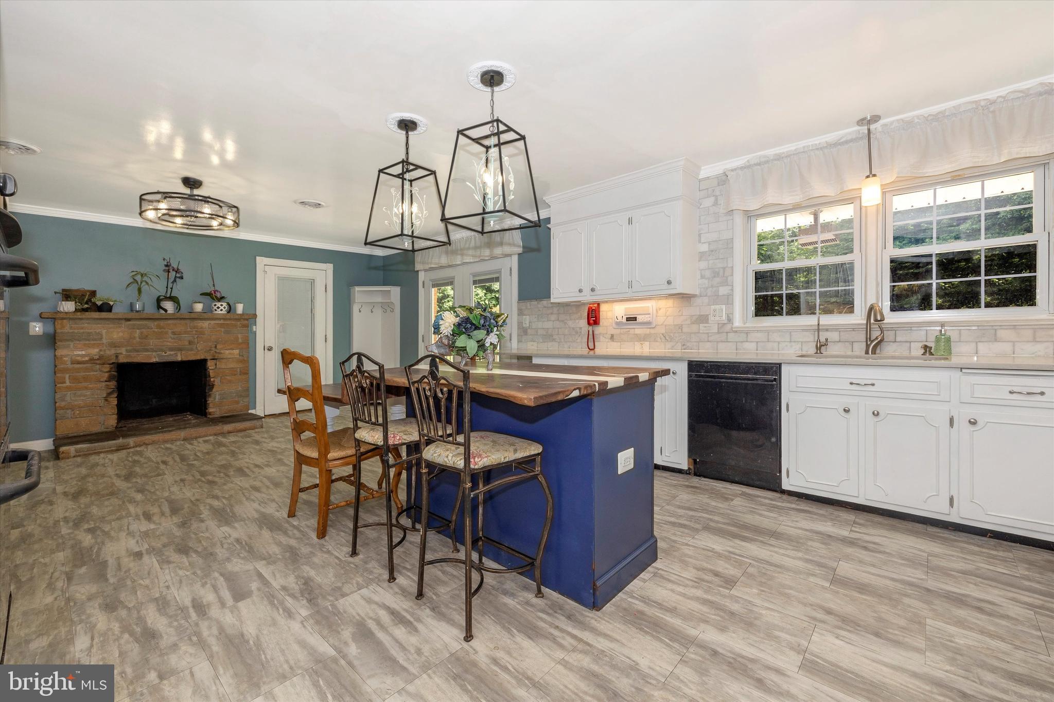 CLEARSPRING MANOR - Residential