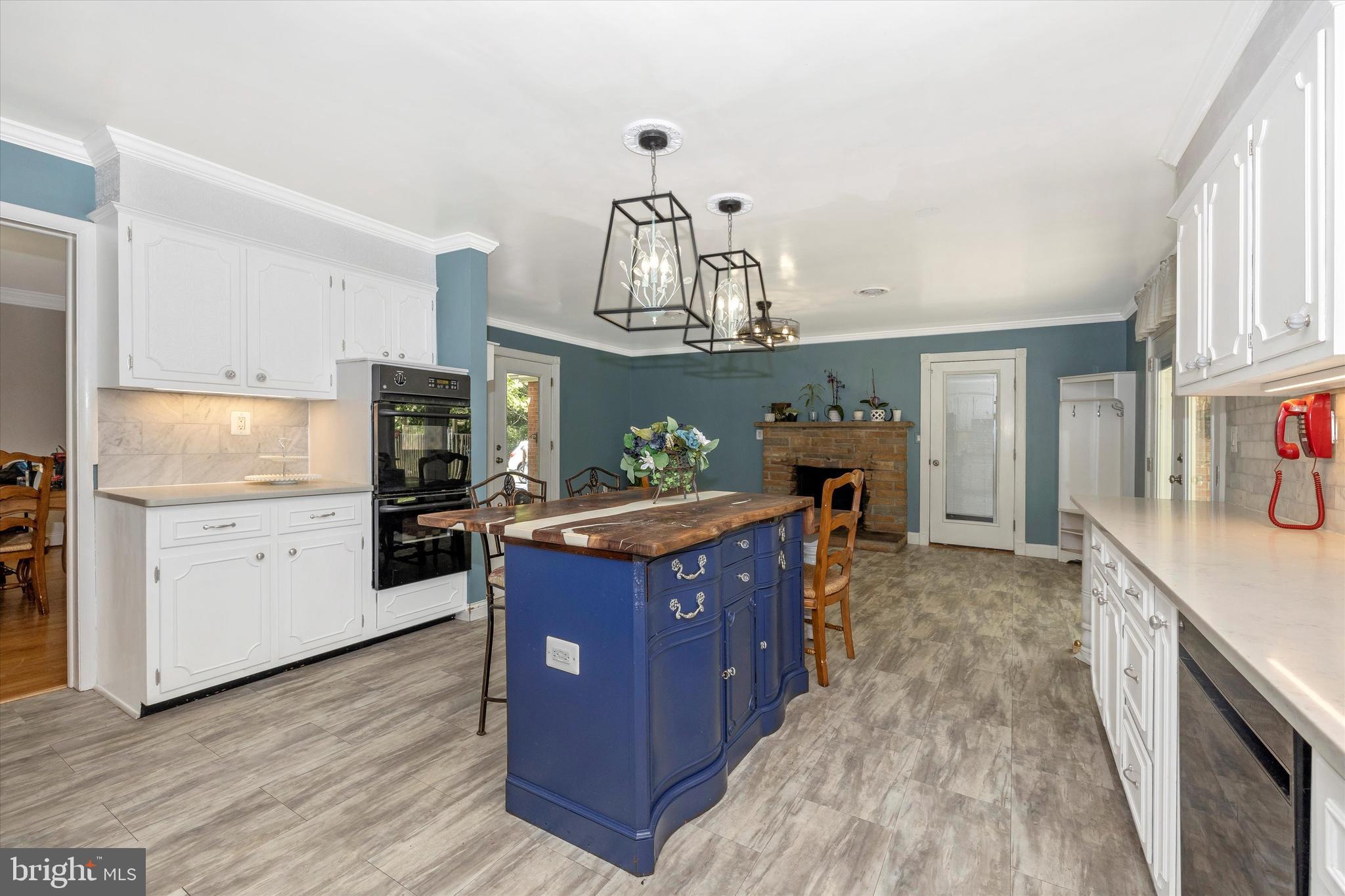 CLEARSPRING MANOR - Residential