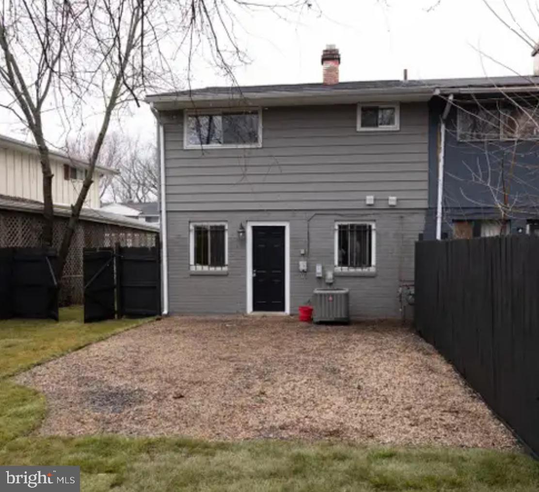 KENT VILLAGE - Residential Lease