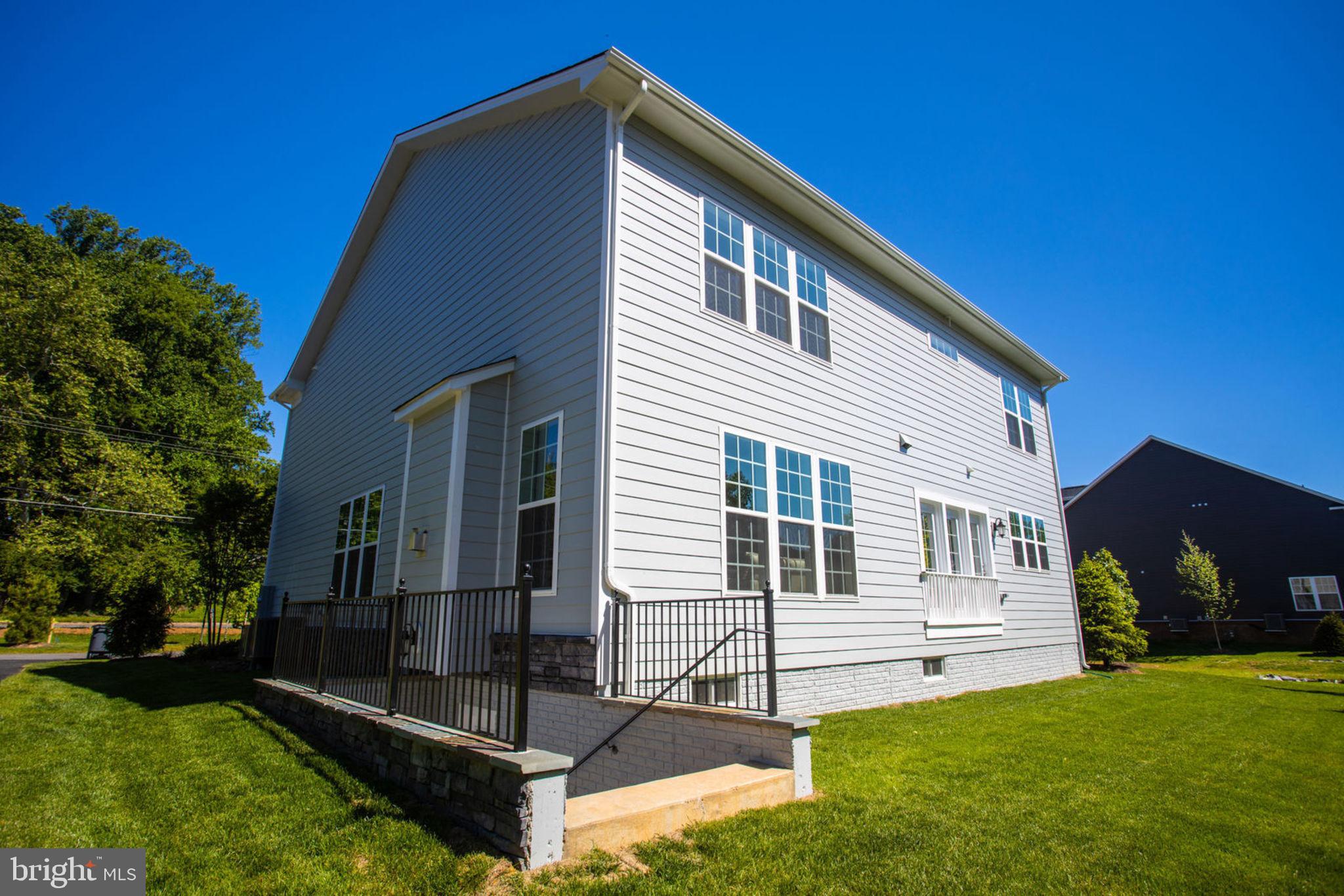 DUNN LORING WOODS - Residential