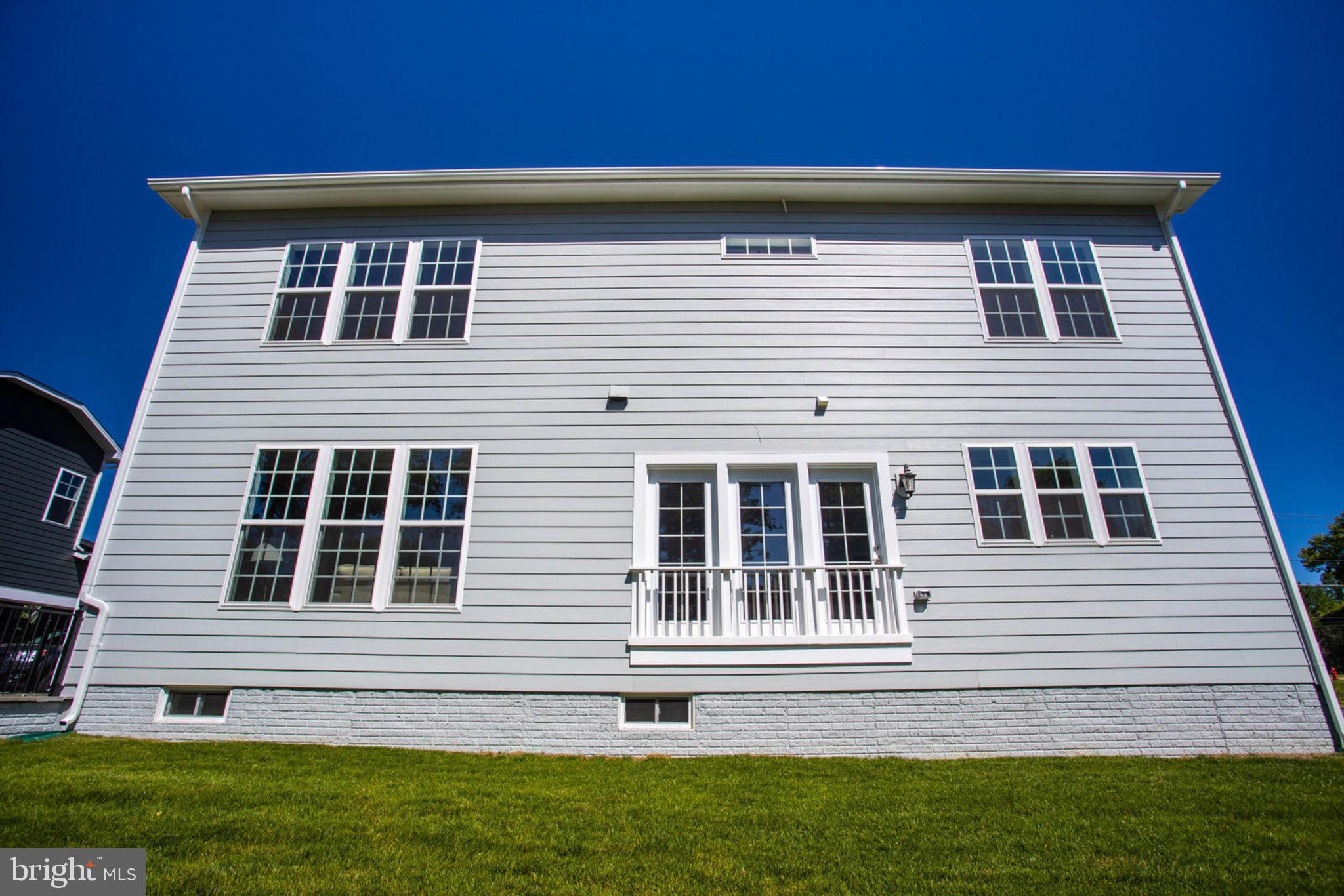 DUNN LORING WOODS - Residential