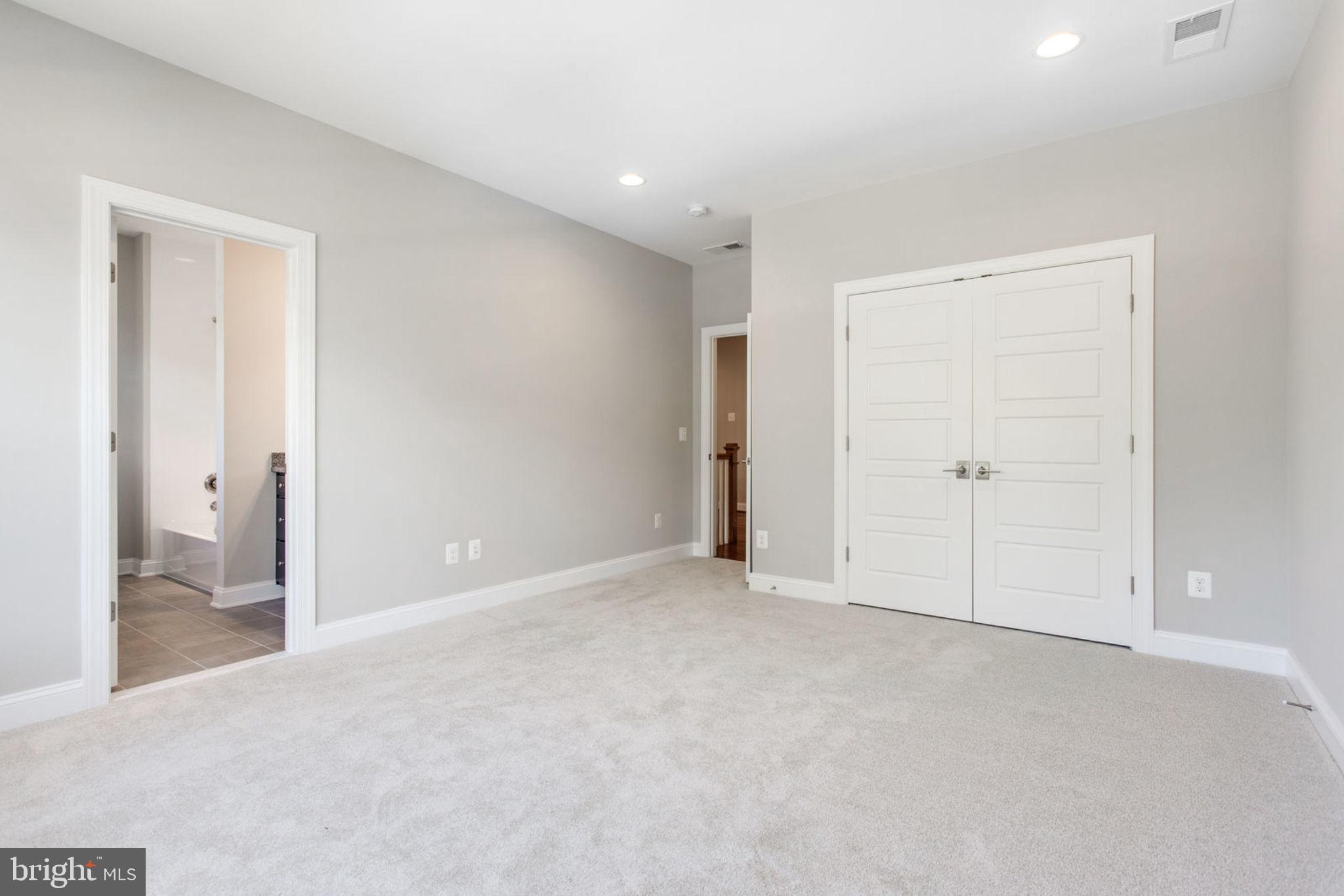 DUNN LORING WOODS - Residential