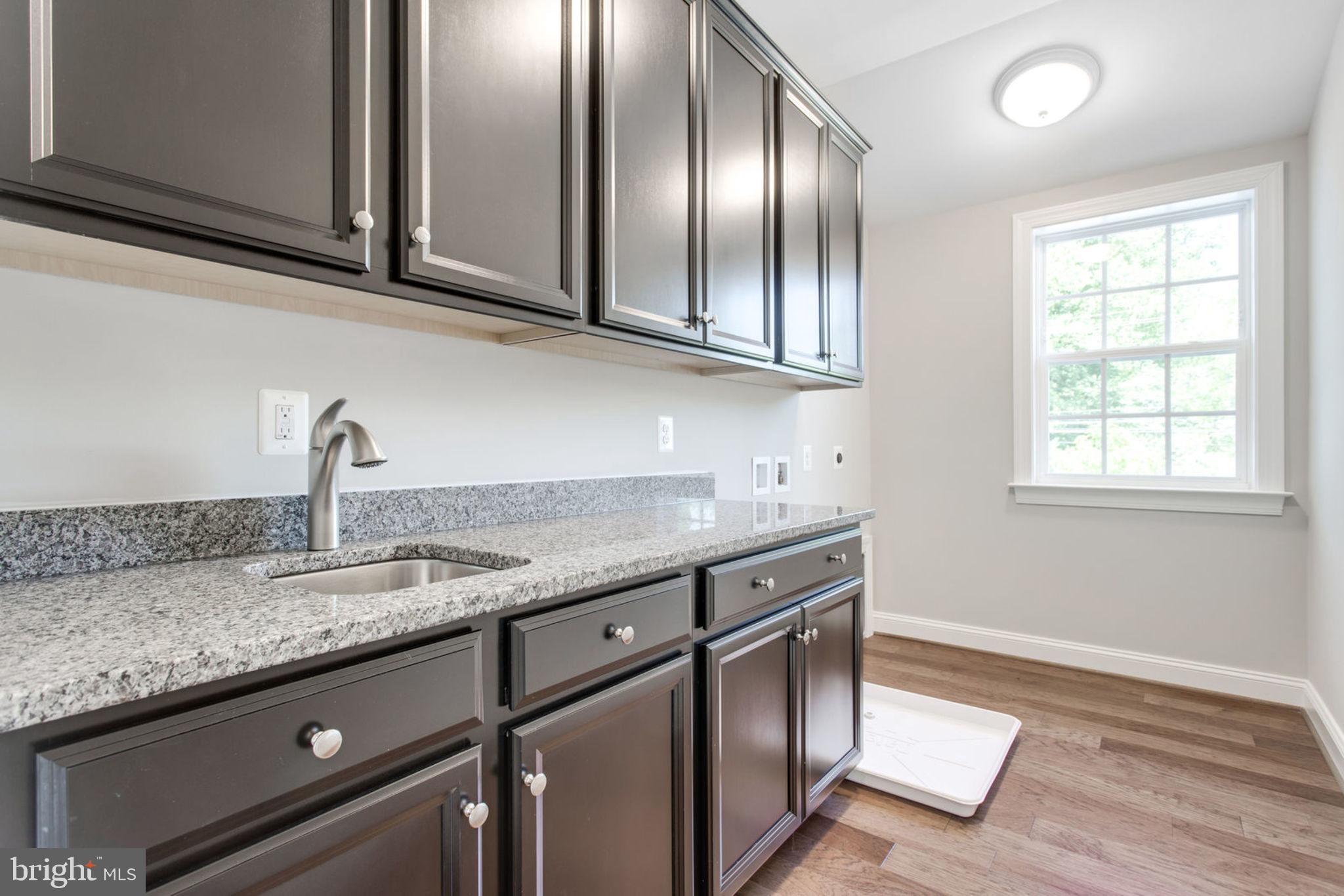 DUNN LORING WOODS - Residential