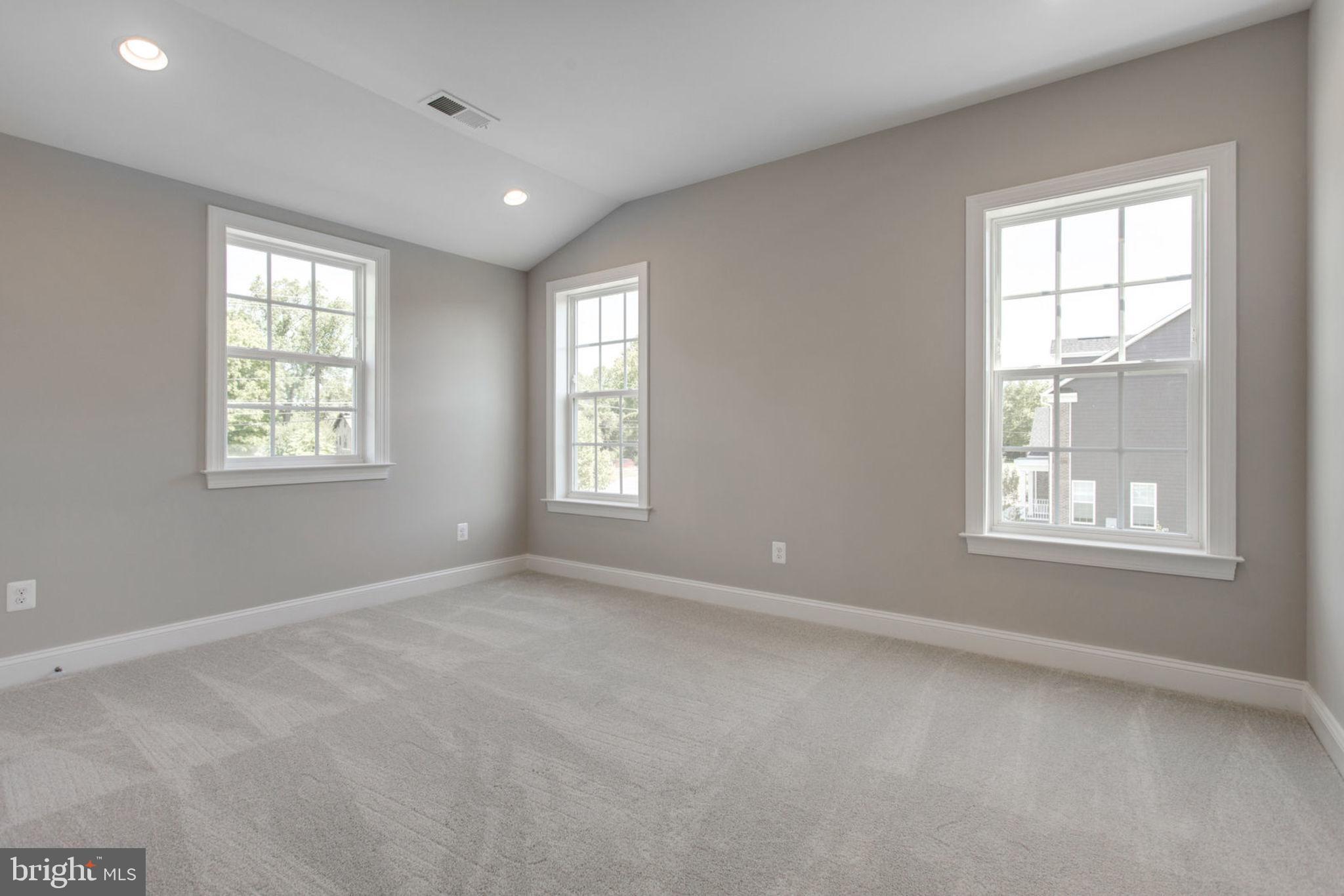 DUNN LORING WOODS - Residential