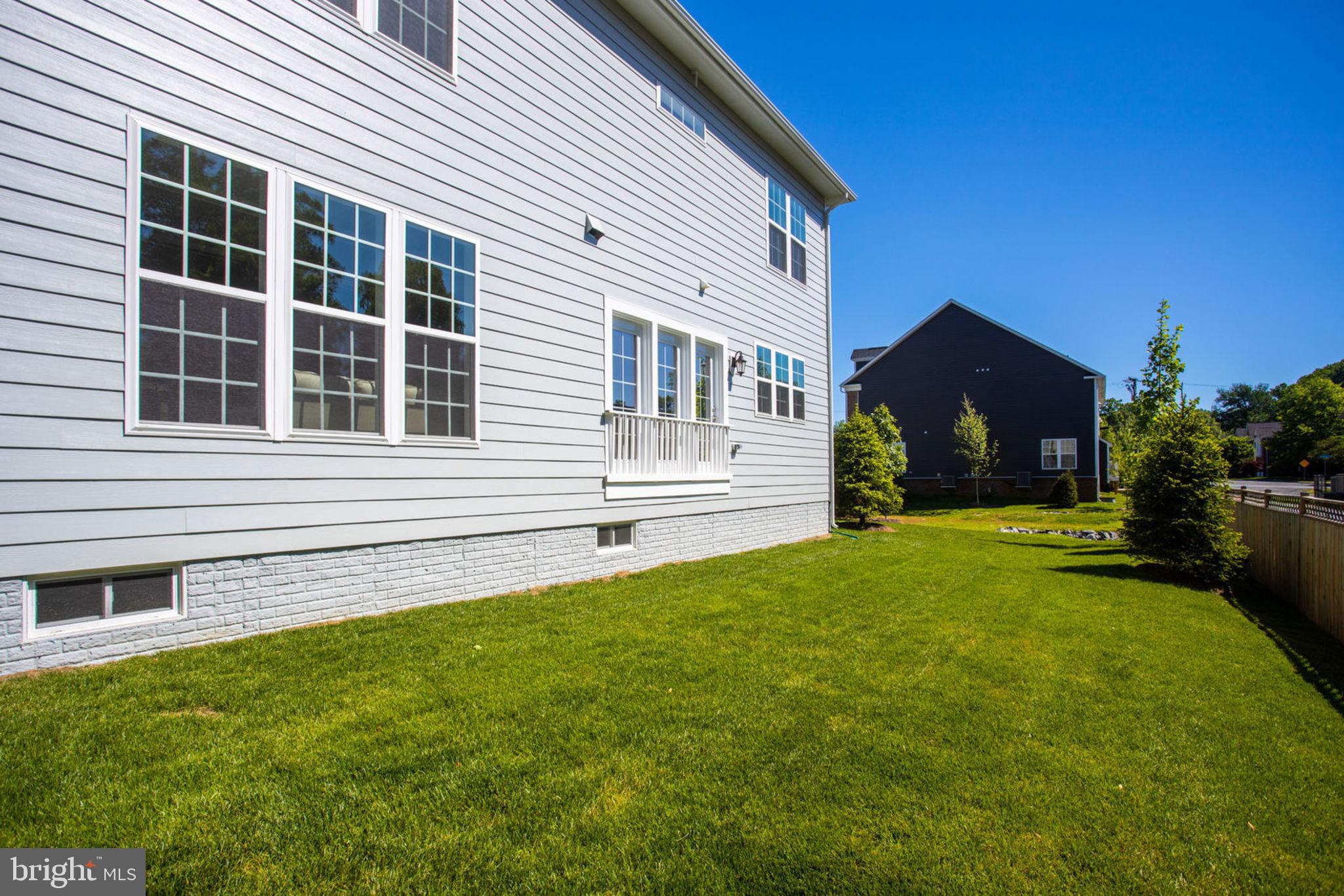 DUNN LORING WOODS - Residential