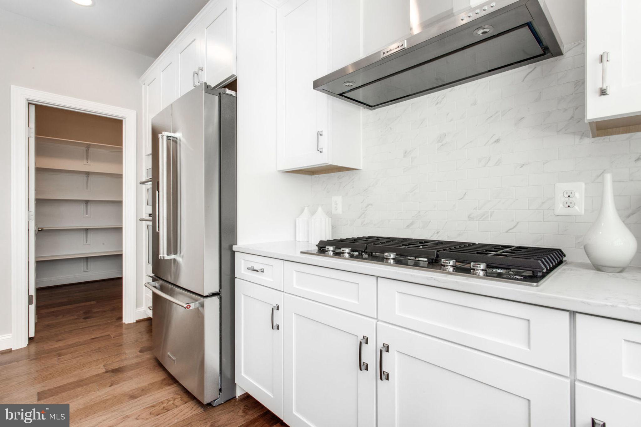 DUNN LORING WOODS - Residential