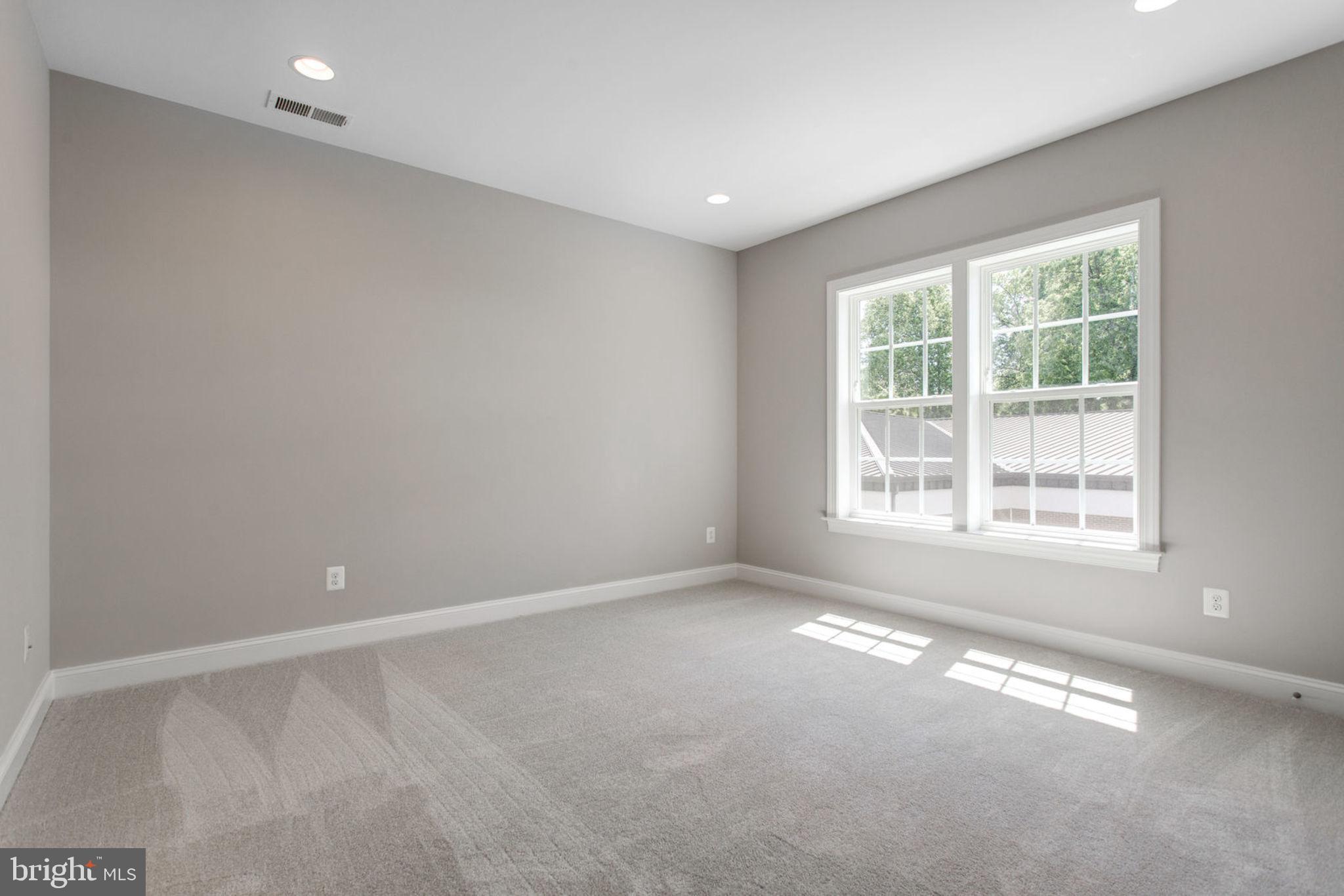 DUNN LORING WOODS - Residential