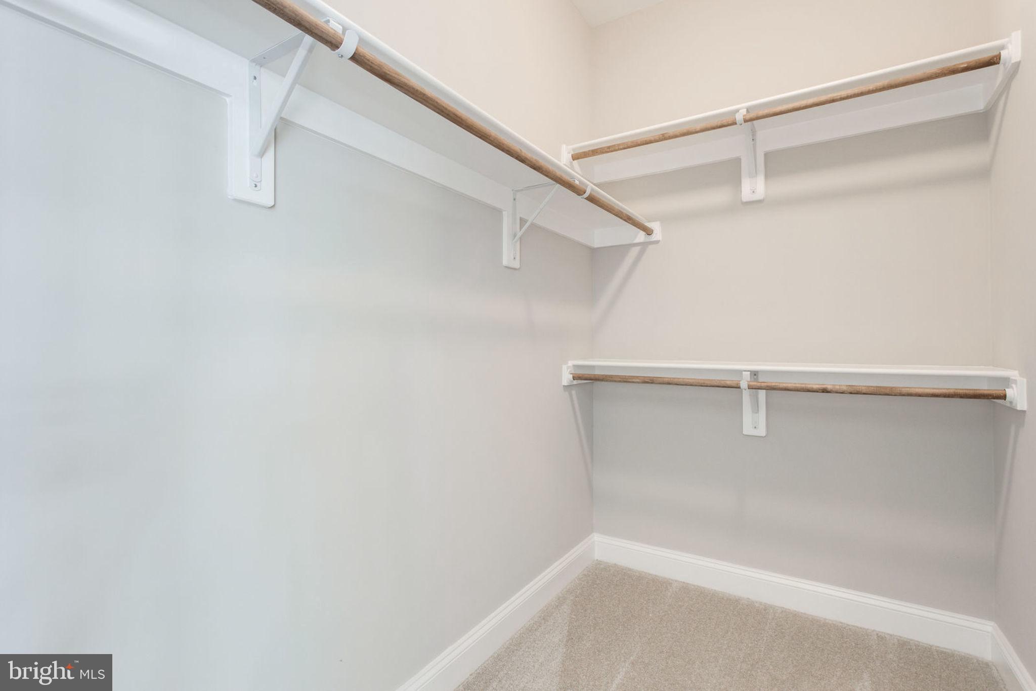 DUNN LORING WOODS - Residential