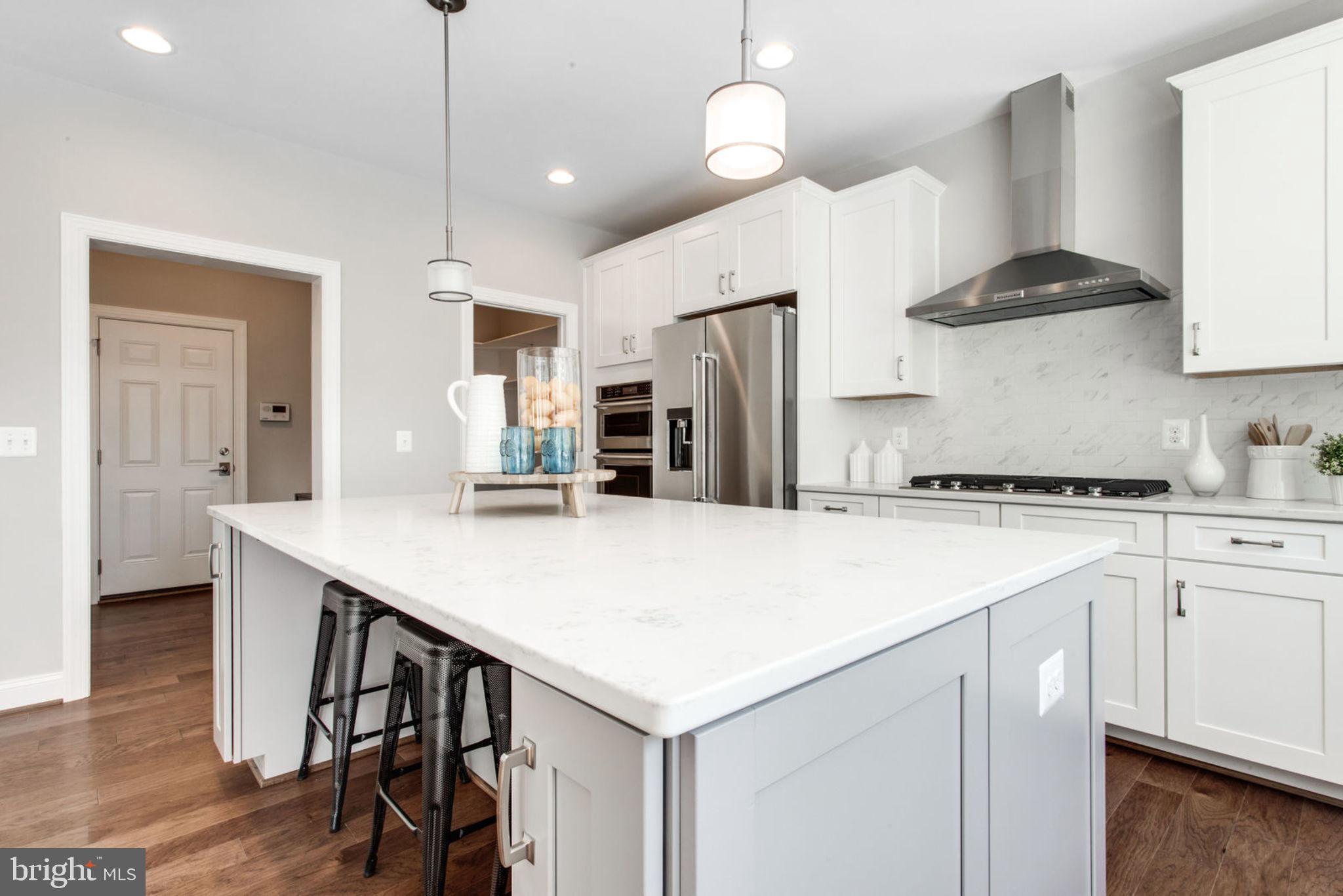 DUNN LORING WOODS - Residential