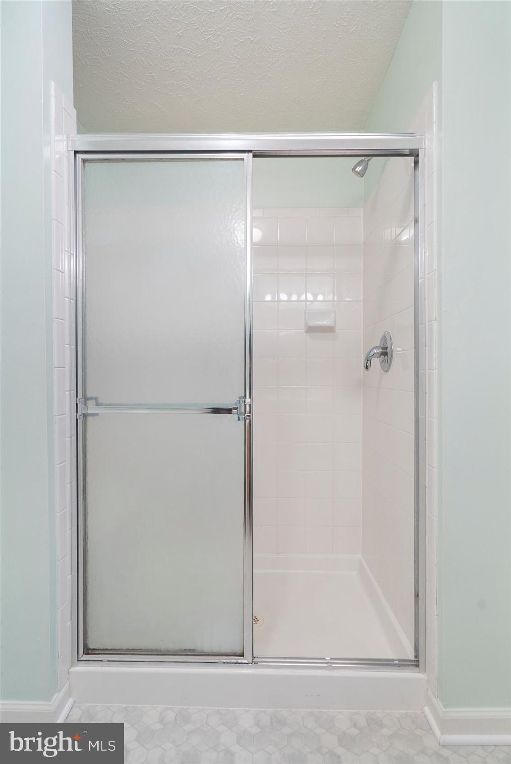 SILVER LAKE - Residential