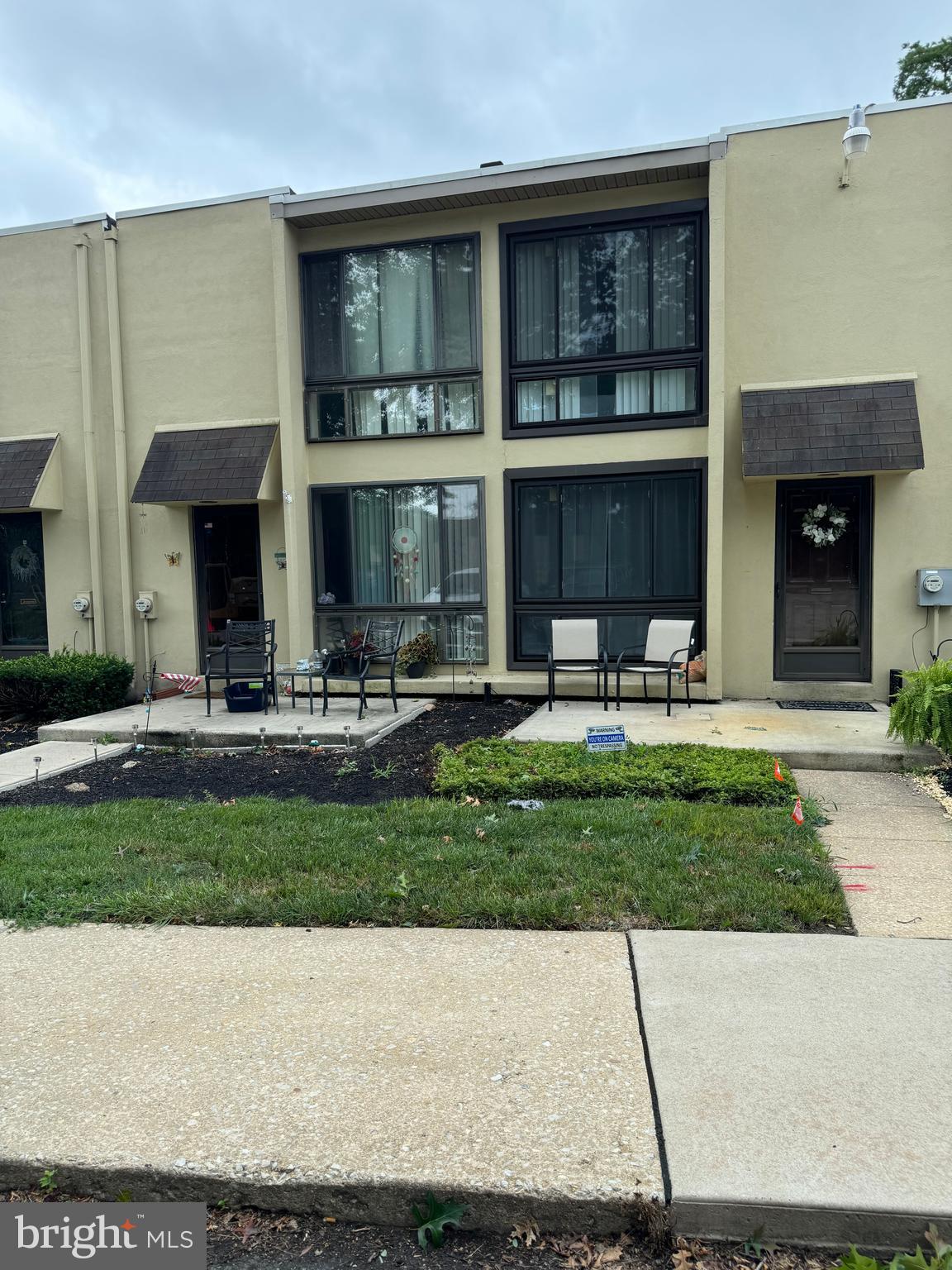 CONTEMPORARY VLG - Residential