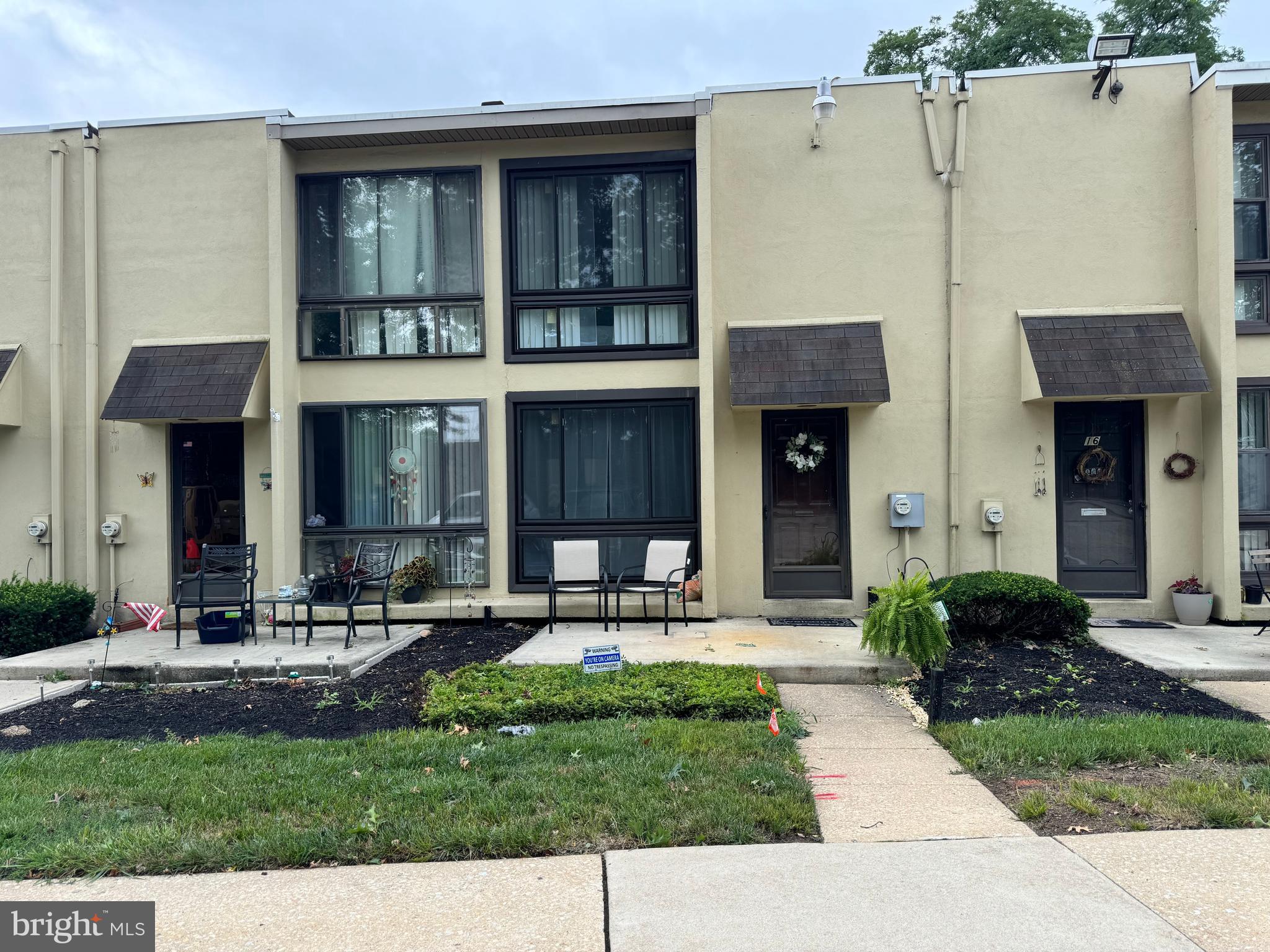 CONTEMPORARY VLG - Residential