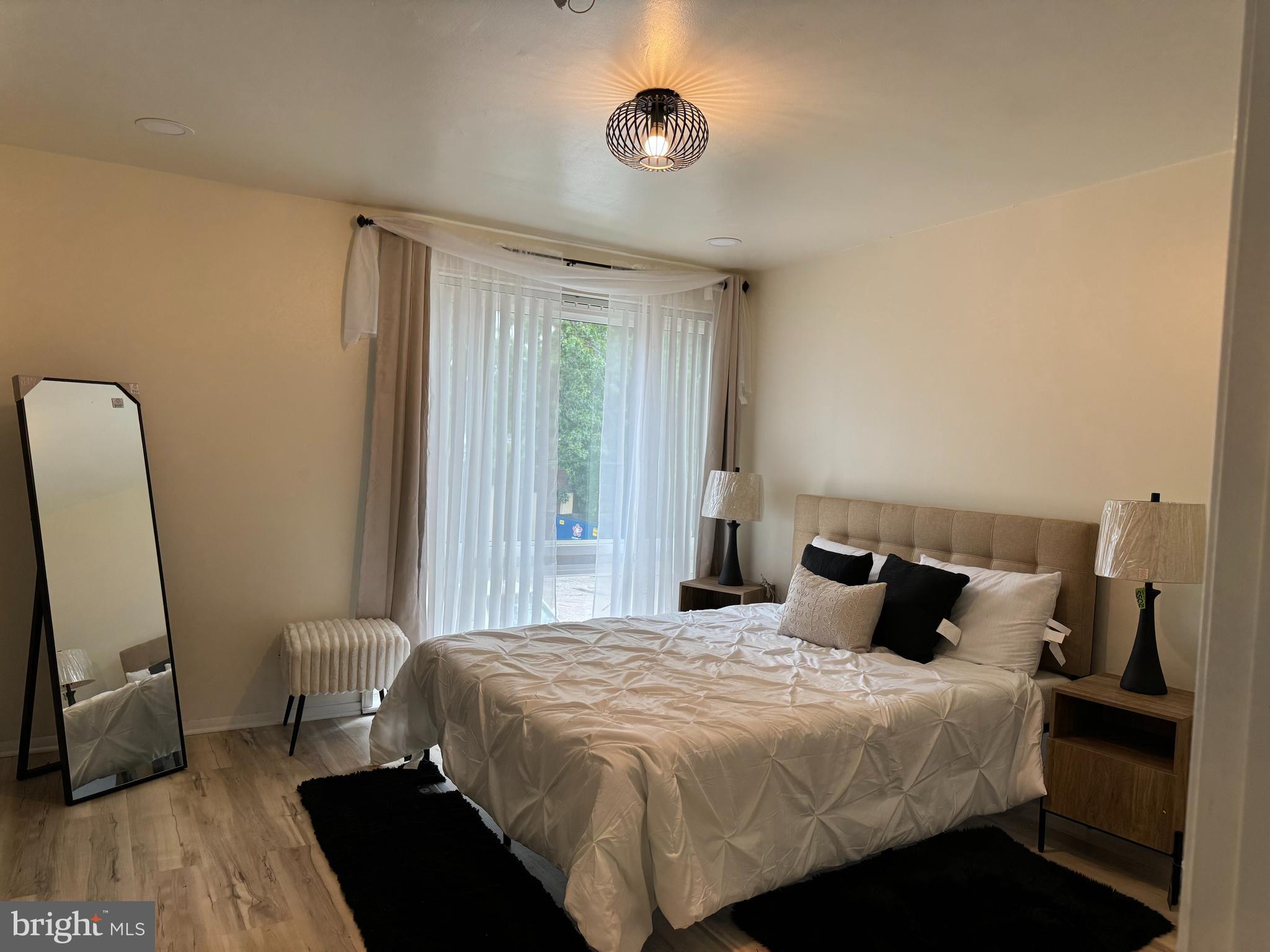 CONTEMPORARY VLG - Residential