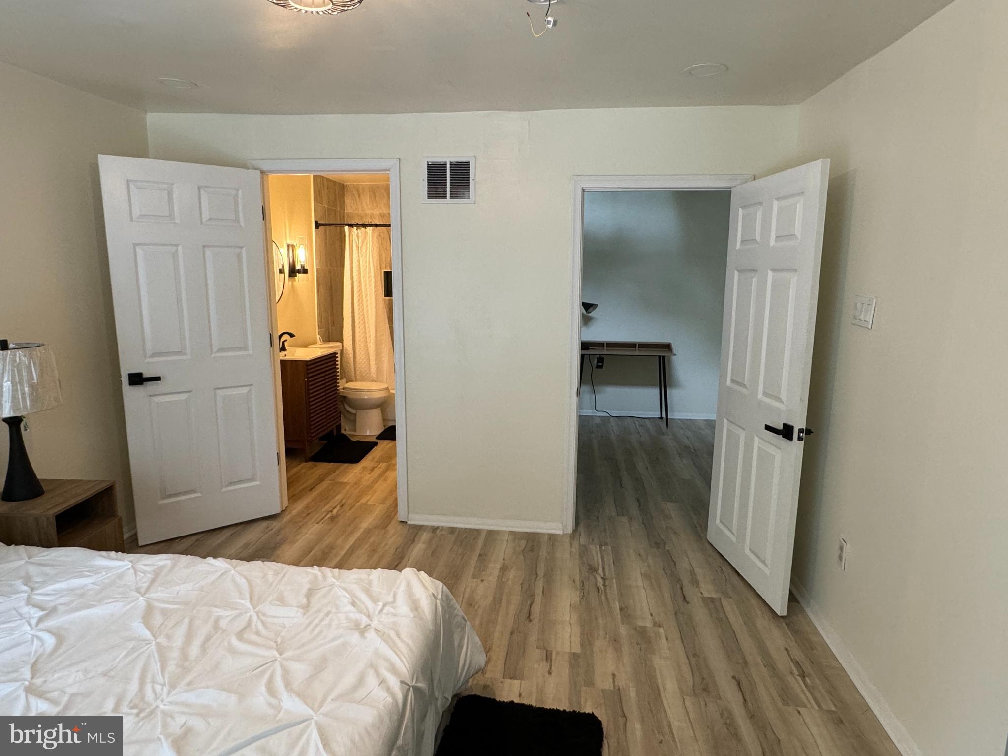 CONTEMPORARY VLG - Residential