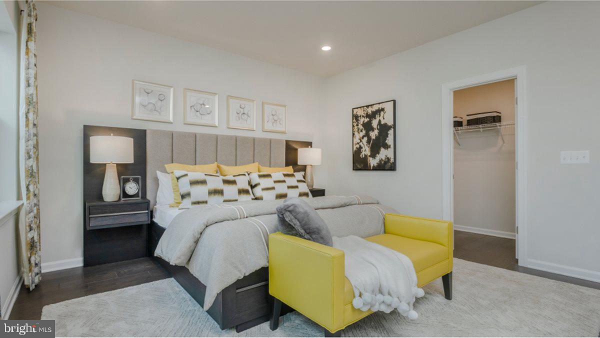 WESTSIDE AT SHADY GROVE METRO - Residential