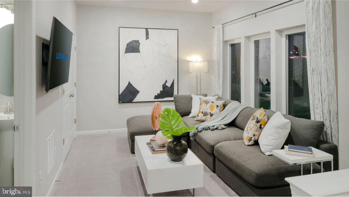 WESTSIDE AT SHADY GROVE METRO - Residential