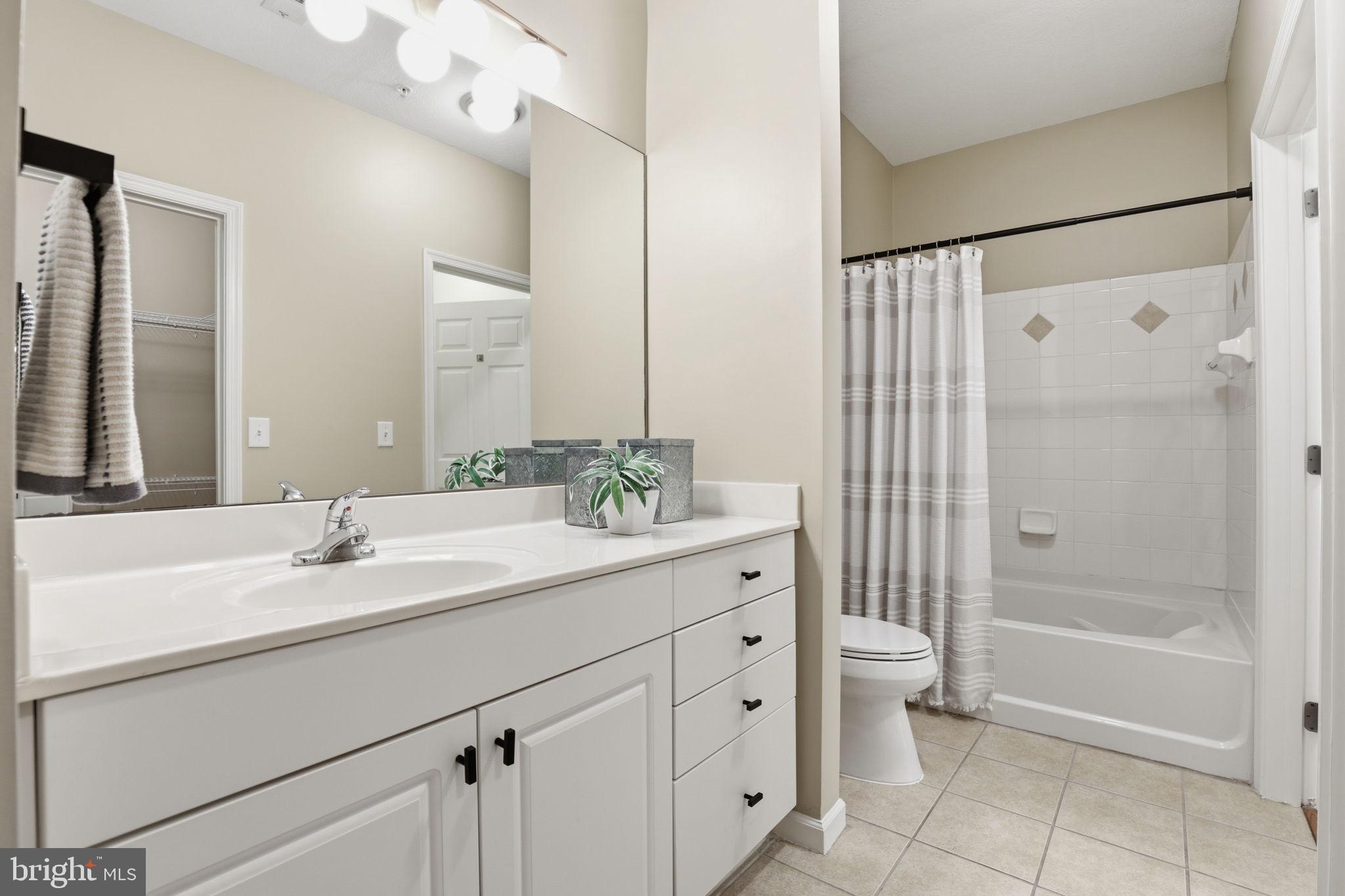KENTLANDS - Residential