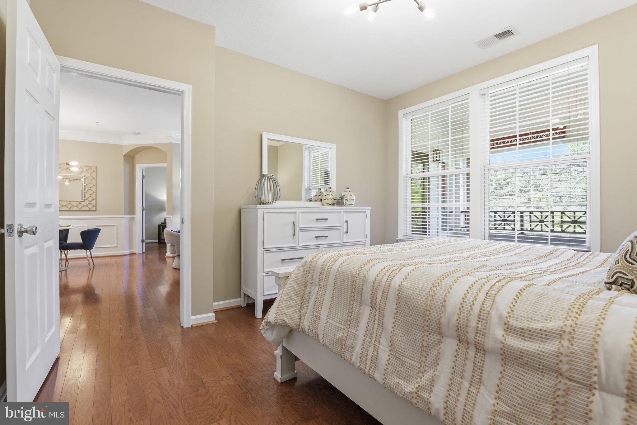 KENTLANDS - Residential