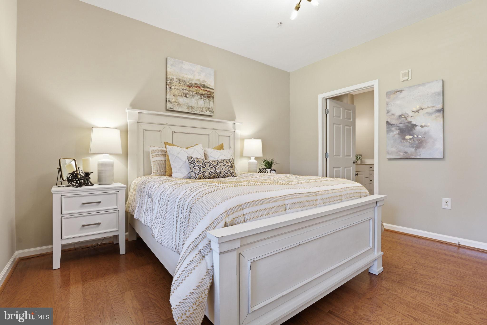 KENTLANDS - Residential