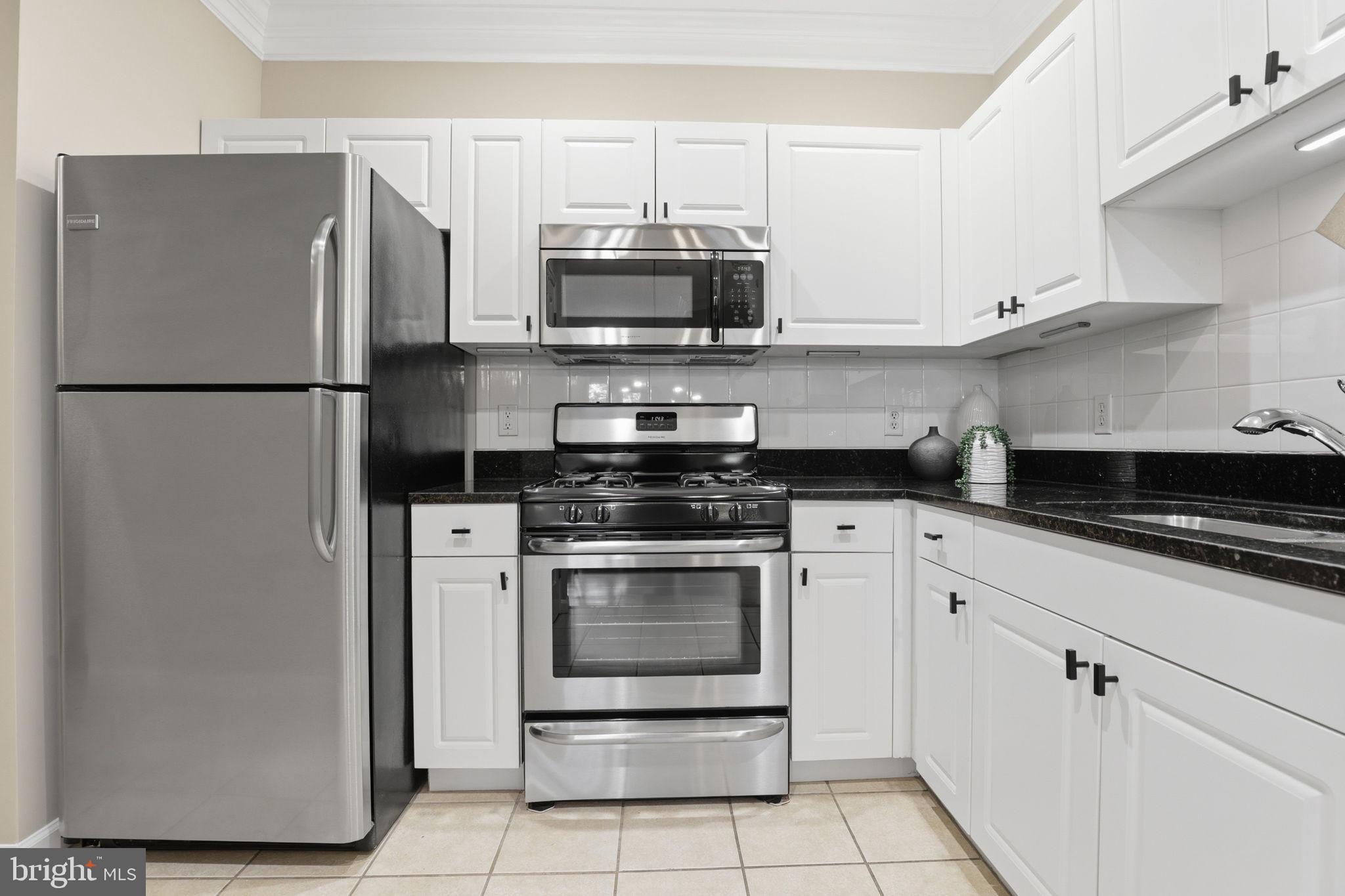 KENTLANDS - Residential