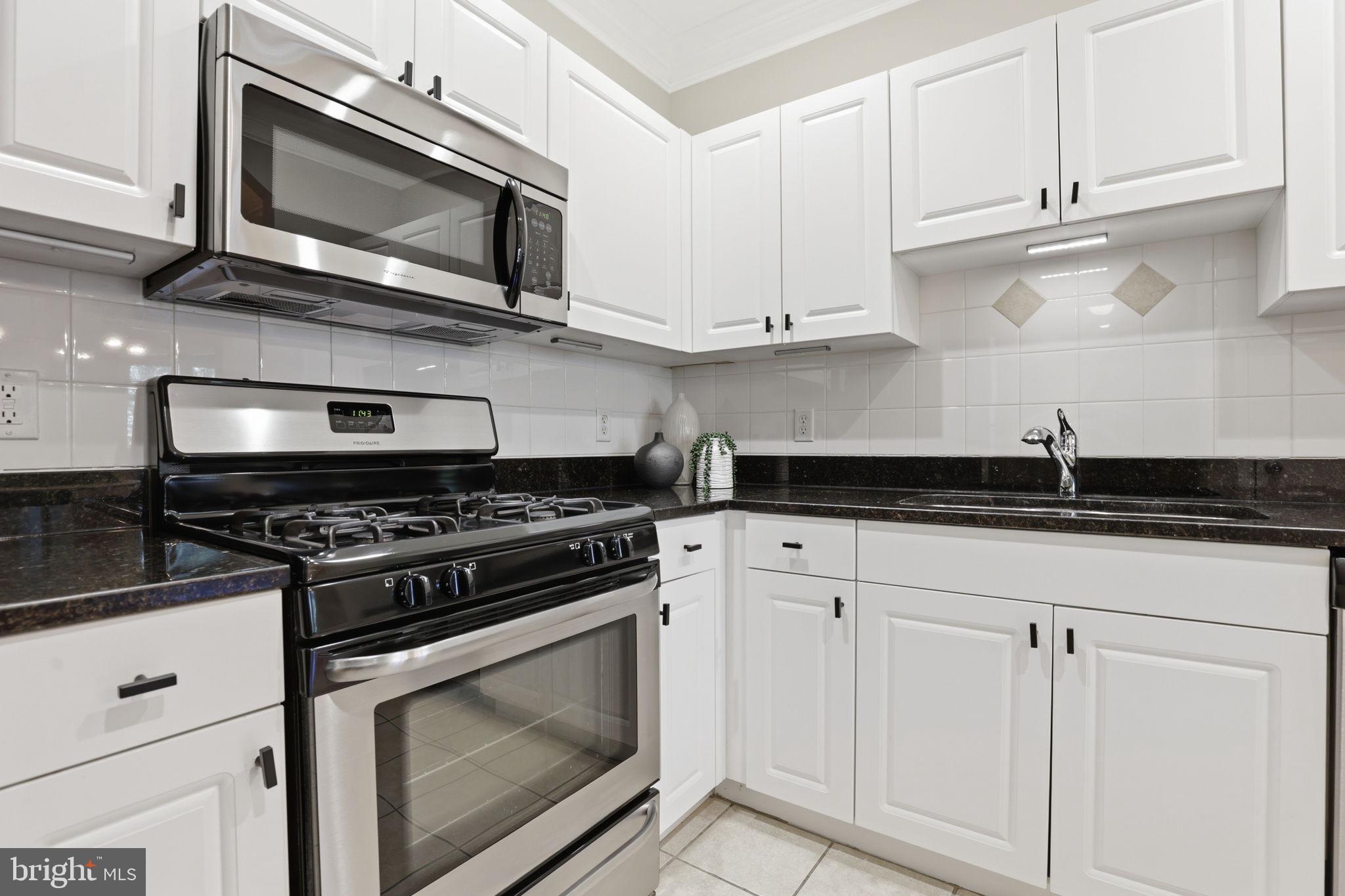 KENTLANDS - Residential