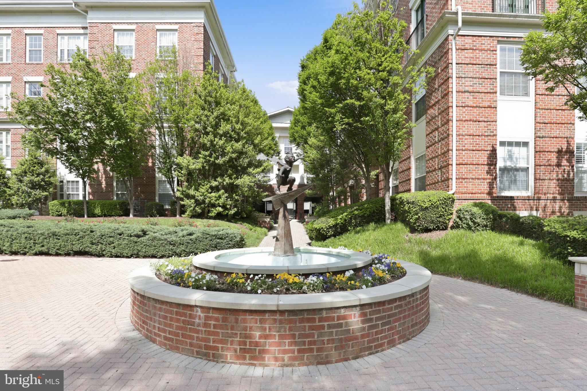 KENTLANDS - Residential