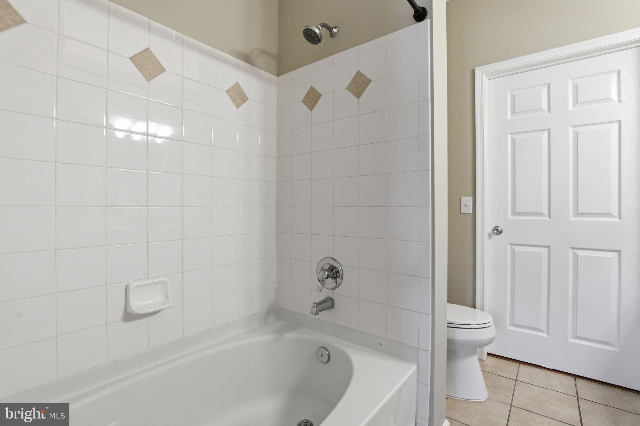KENTLANDS - Residential