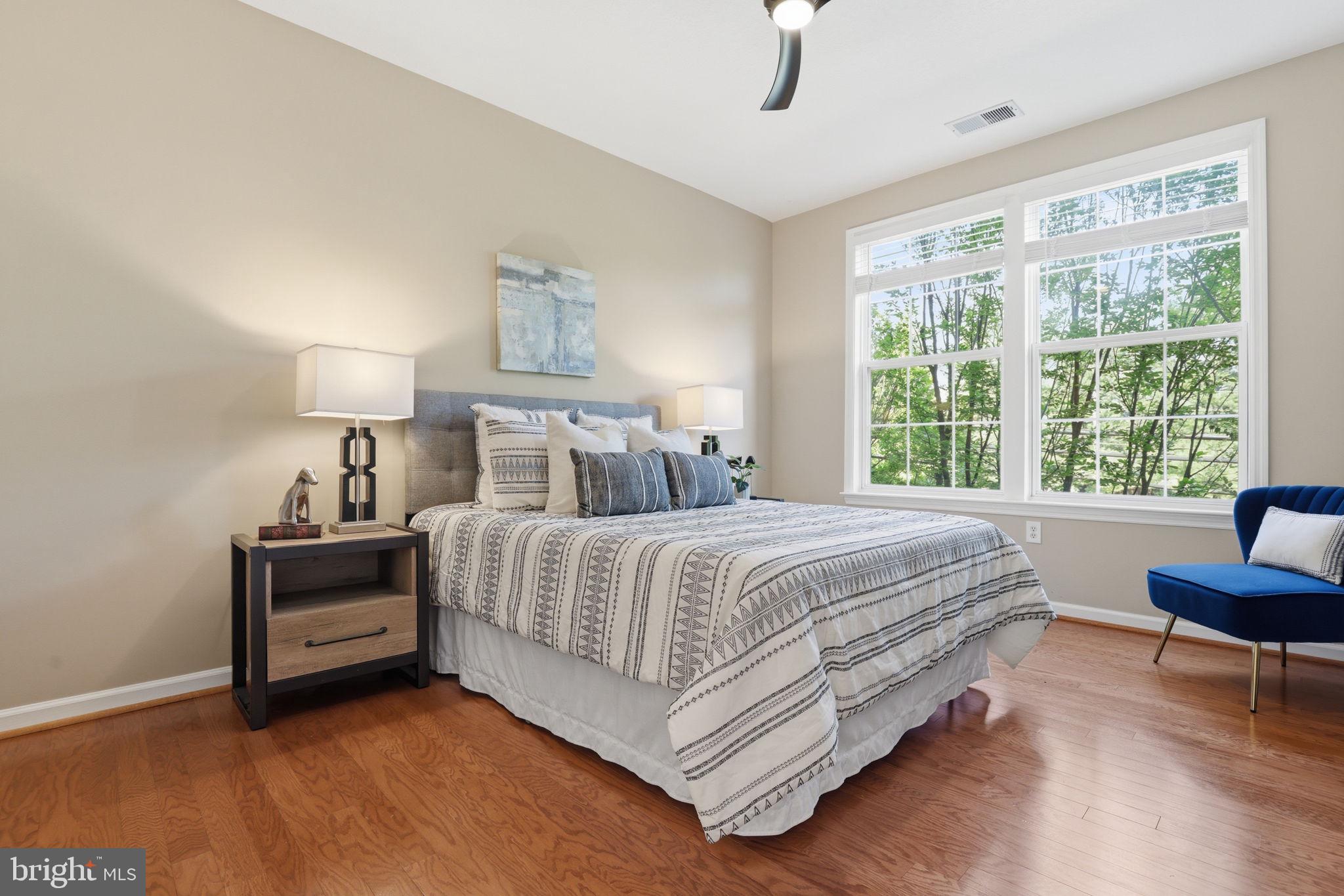 KENTLANDS - Residential