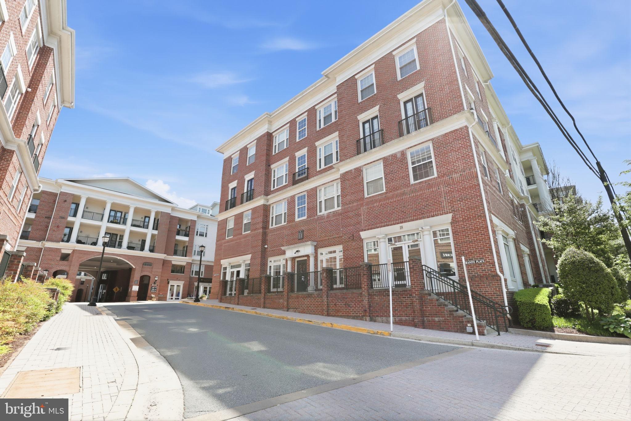 KENTLANDS - Residential
