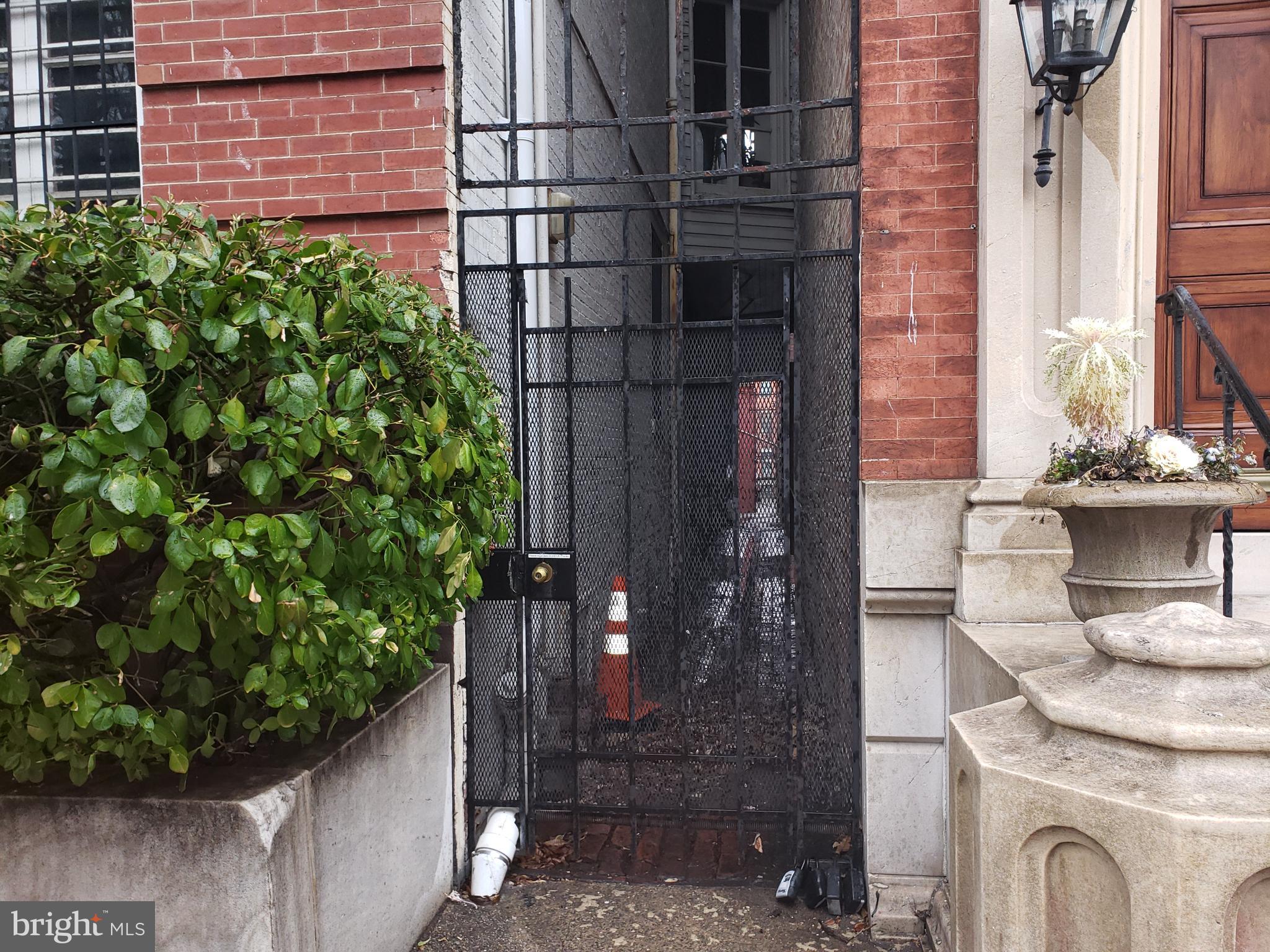 MOUNT VERNON PLACE HISTORIC DISTRICT - Residential