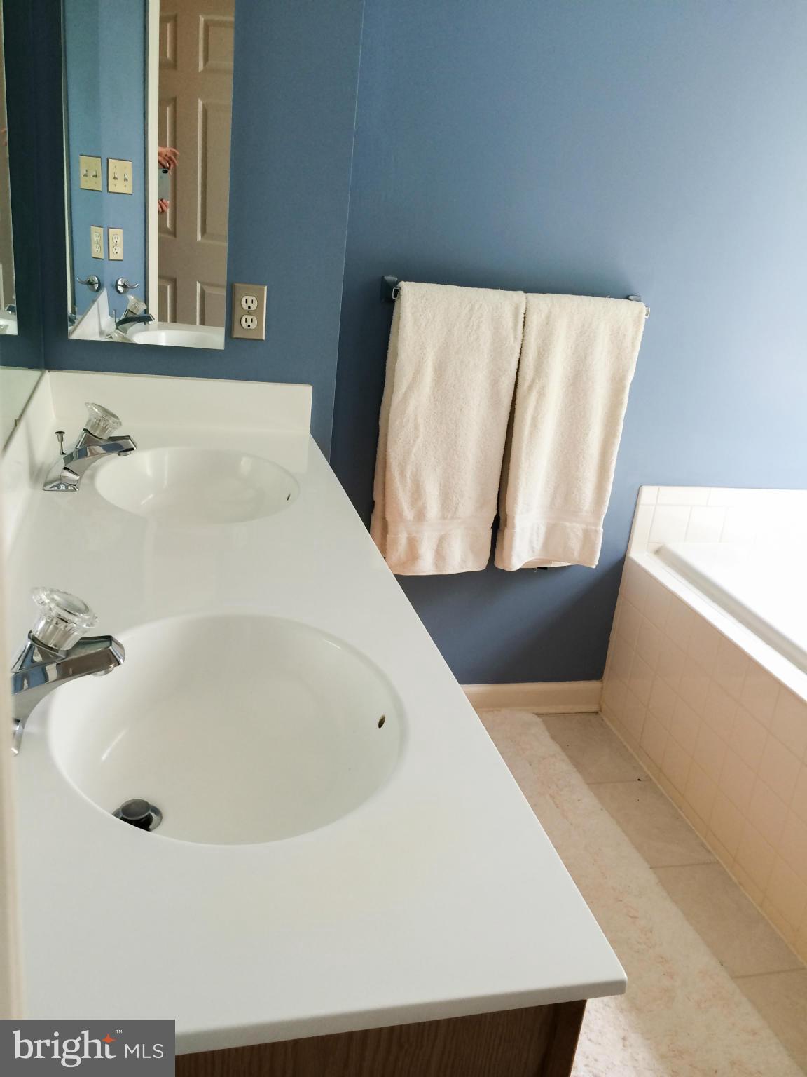 PINEY ORCHARD - Residential