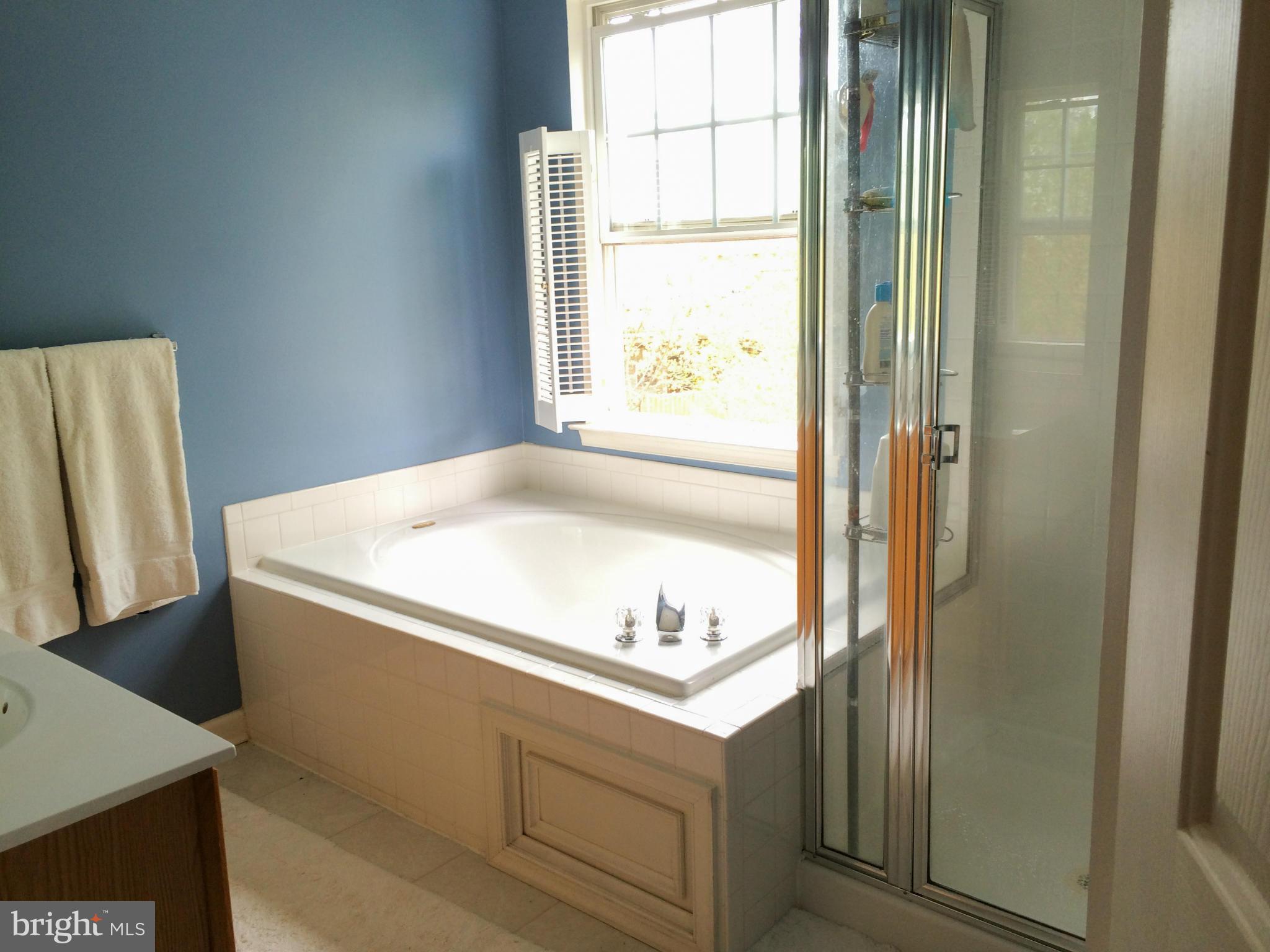 PINEY ORCHARD - Residential