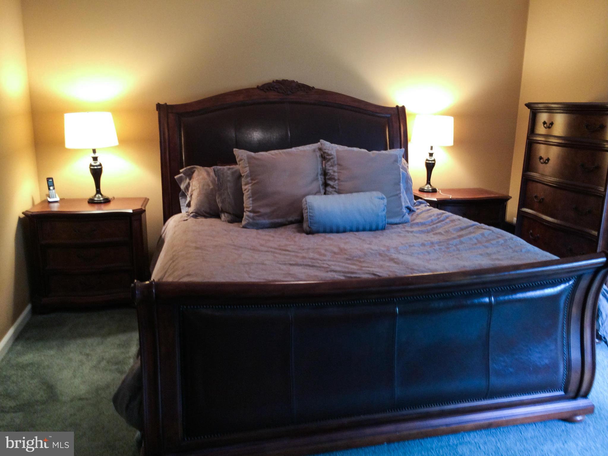 PINEY ORCHARD - Residential