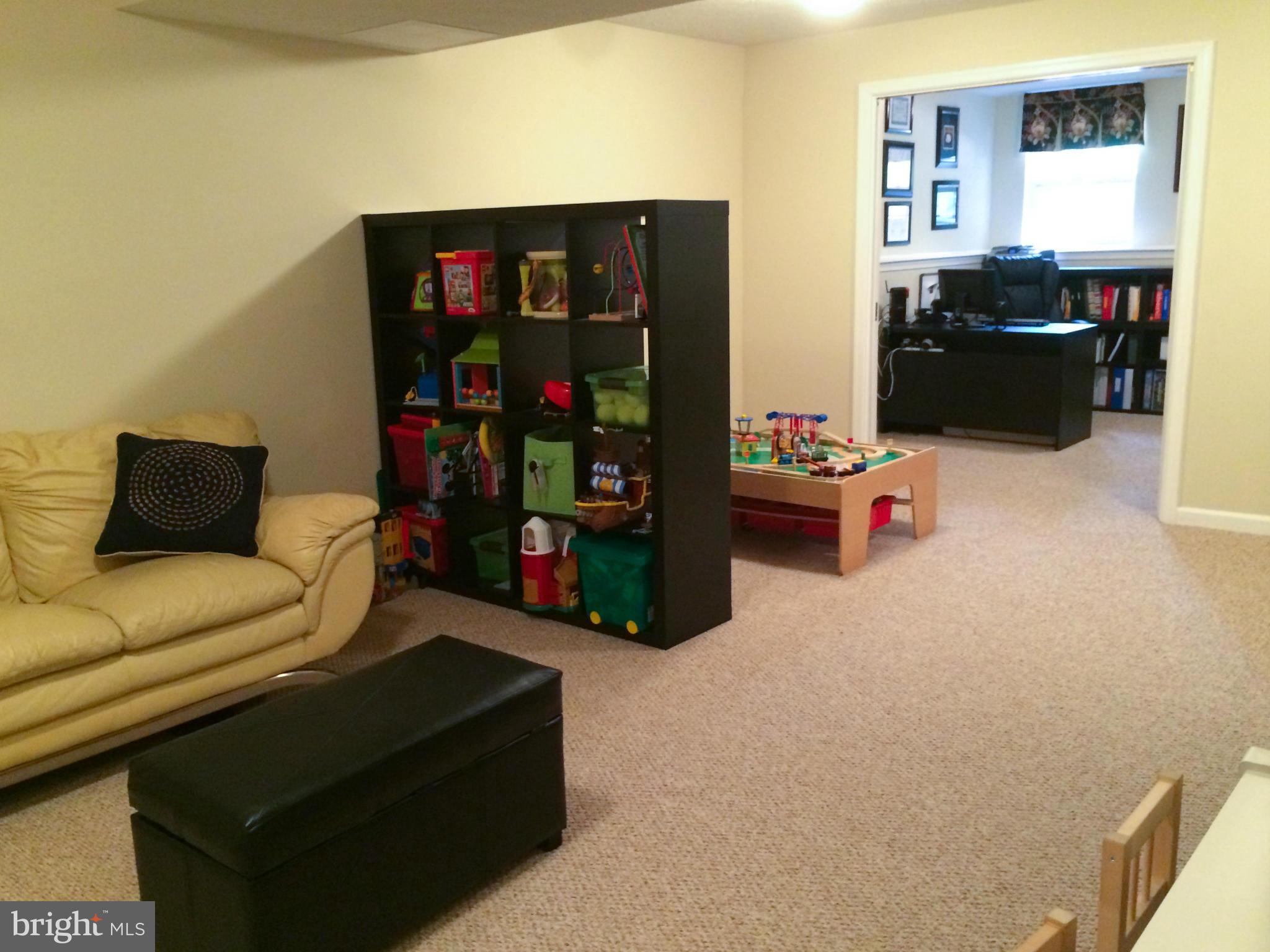 PINEY ORCHARD - Residential