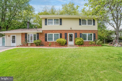 Photo of 503 Lee Court, STERLING, VA 20164 (MLS # VALO2133592)