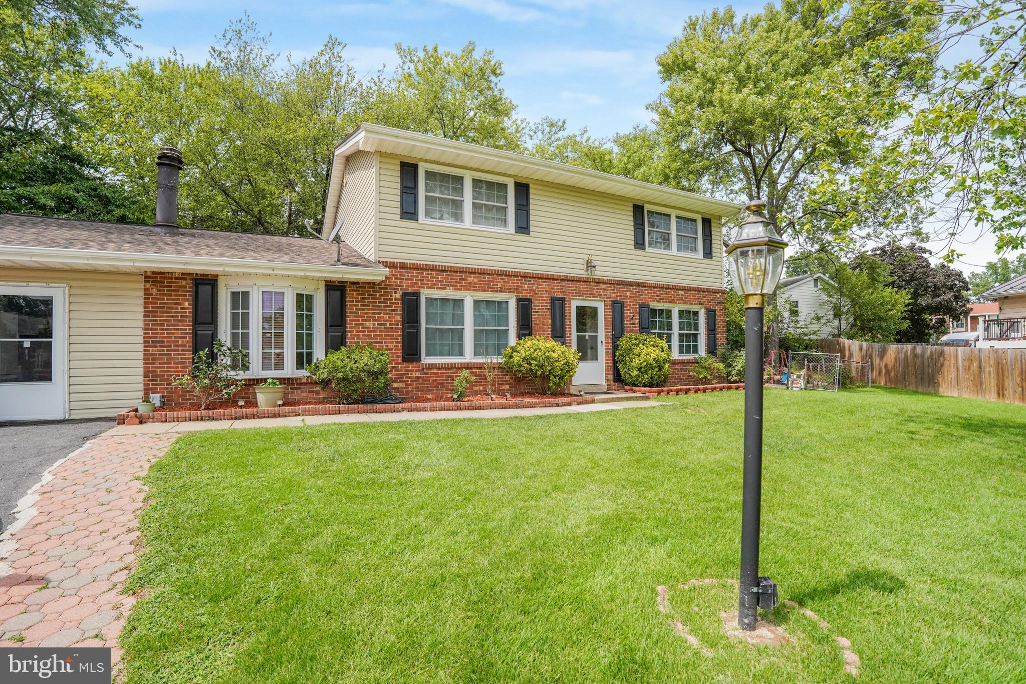503 LEE COURT