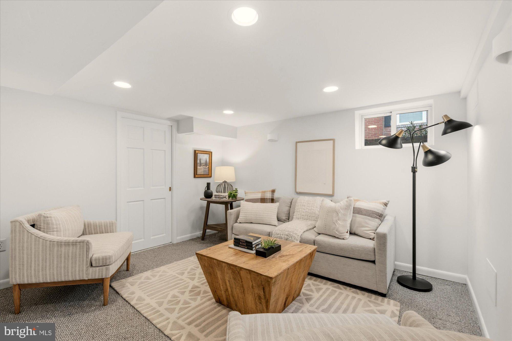 BRADDOCK HEIGHTS - Residential