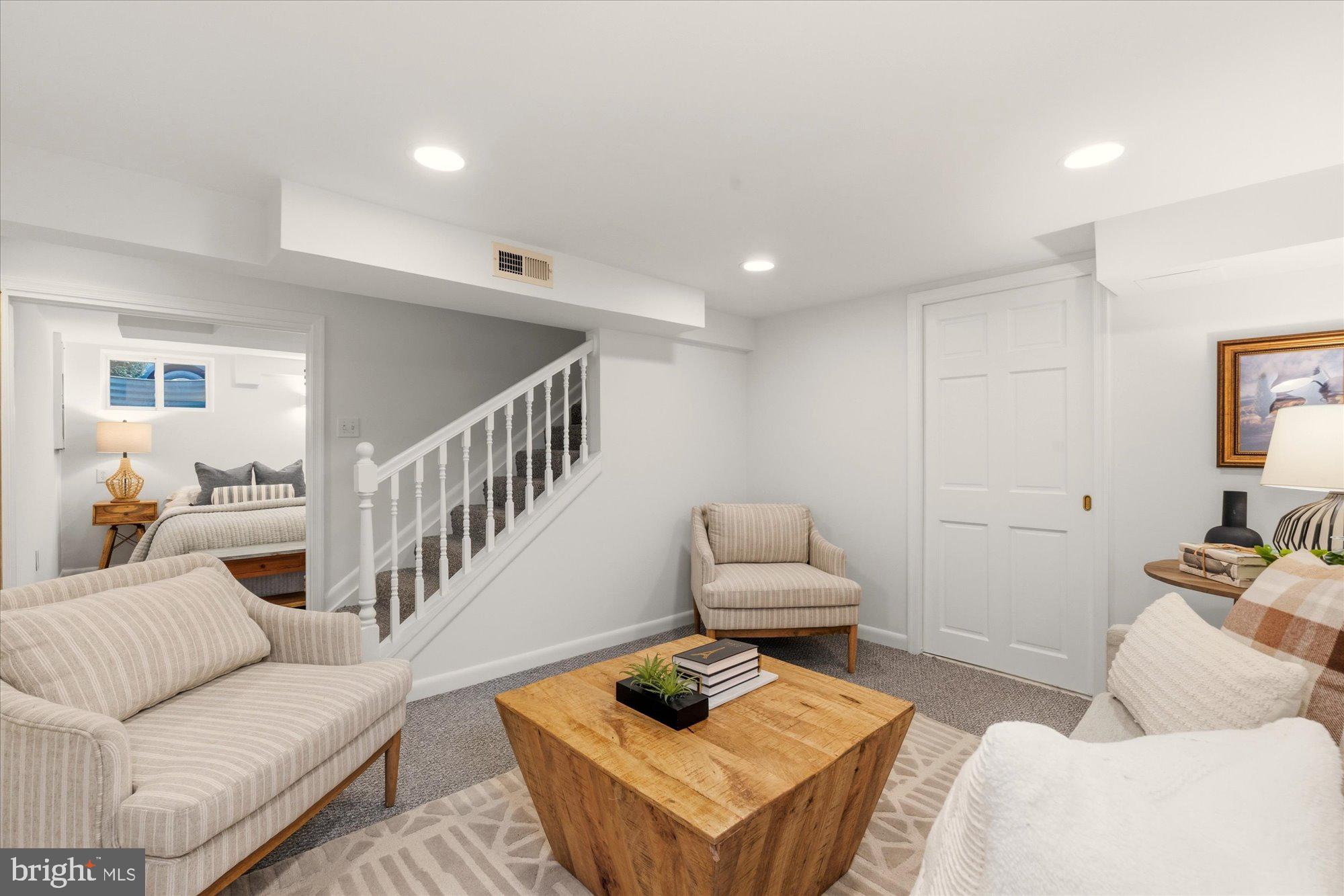 BRADDOCK HEIGHTS - Residential