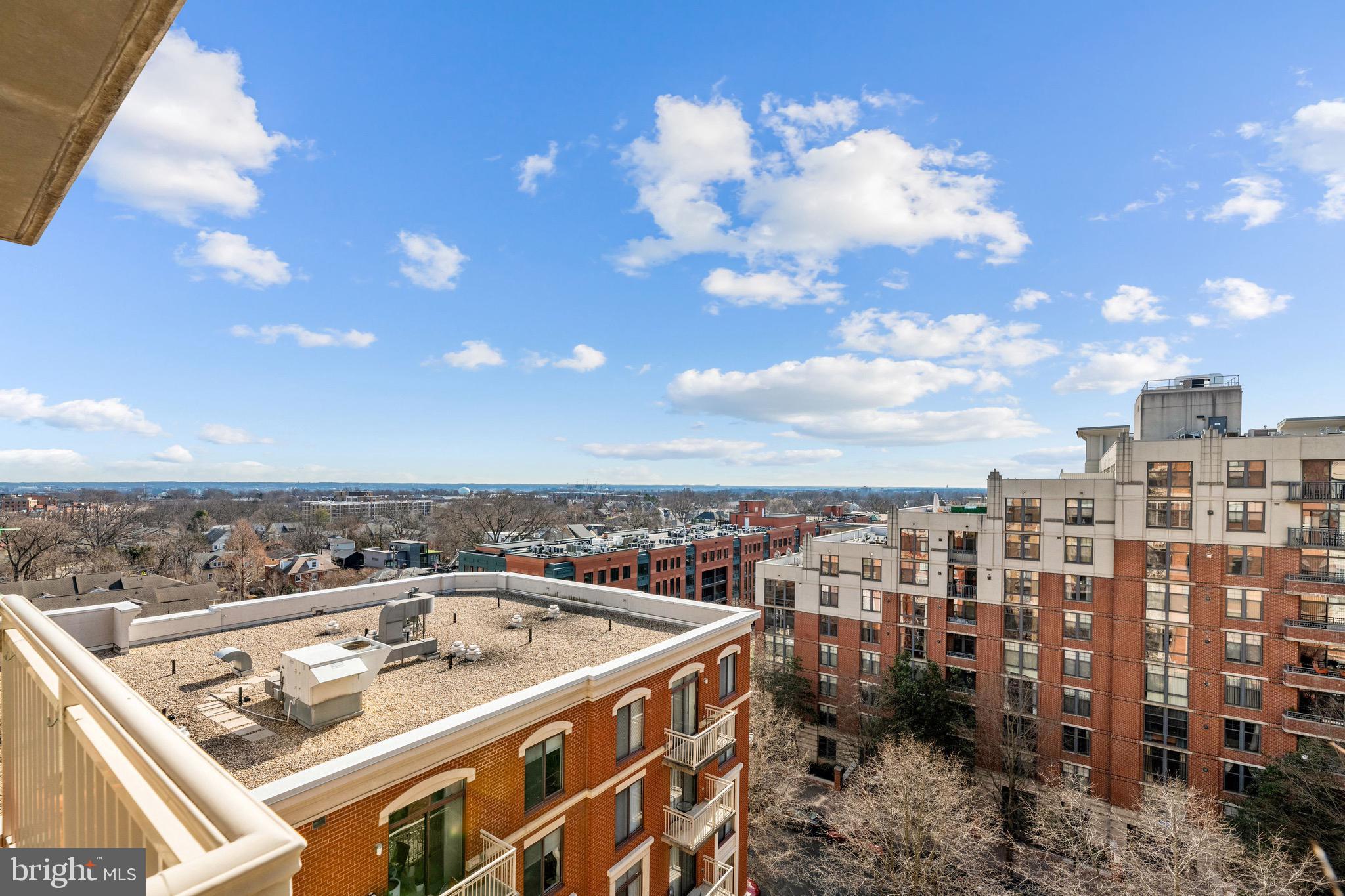RESIDENCES AT STATION SQUARE - Residential