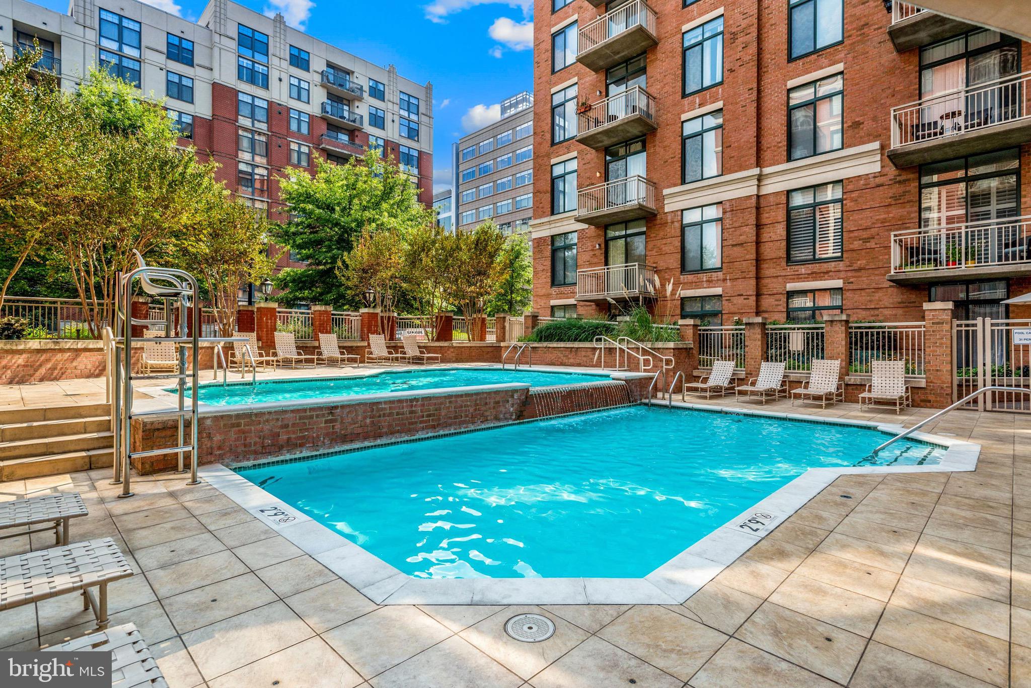 RESIDENCES AT STATION SQUARE - Residential