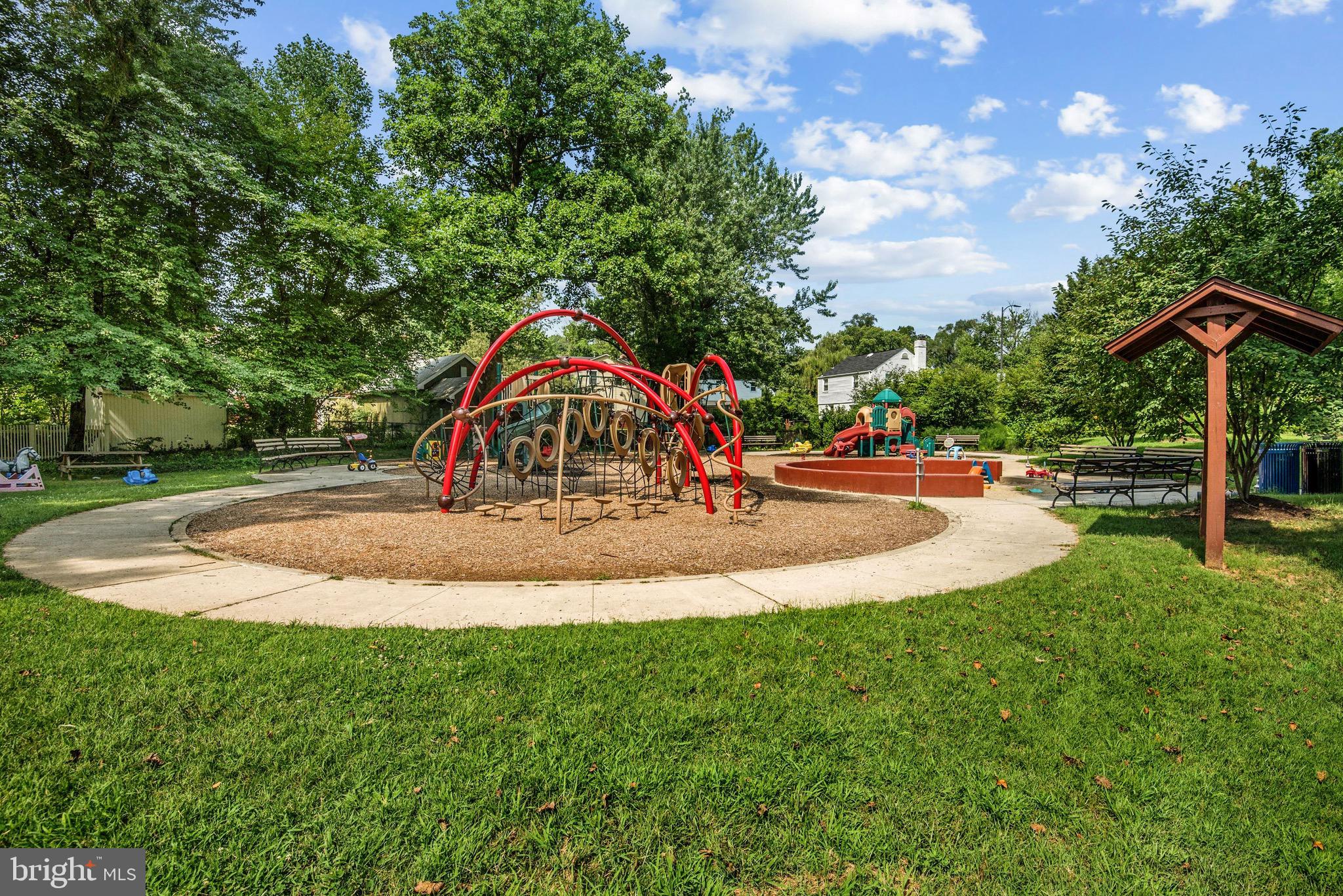 RESIDENCES AT STATION SQUARE - Residential