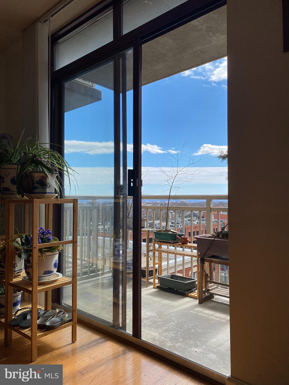 RESIDENCES AT STATION SQUARE - Residential