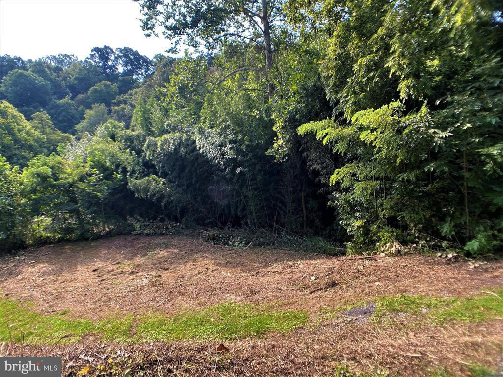 Photo of 2139 Lyndon Avenue, Lancaster, PA 17602 (MLS # PALA2038236)