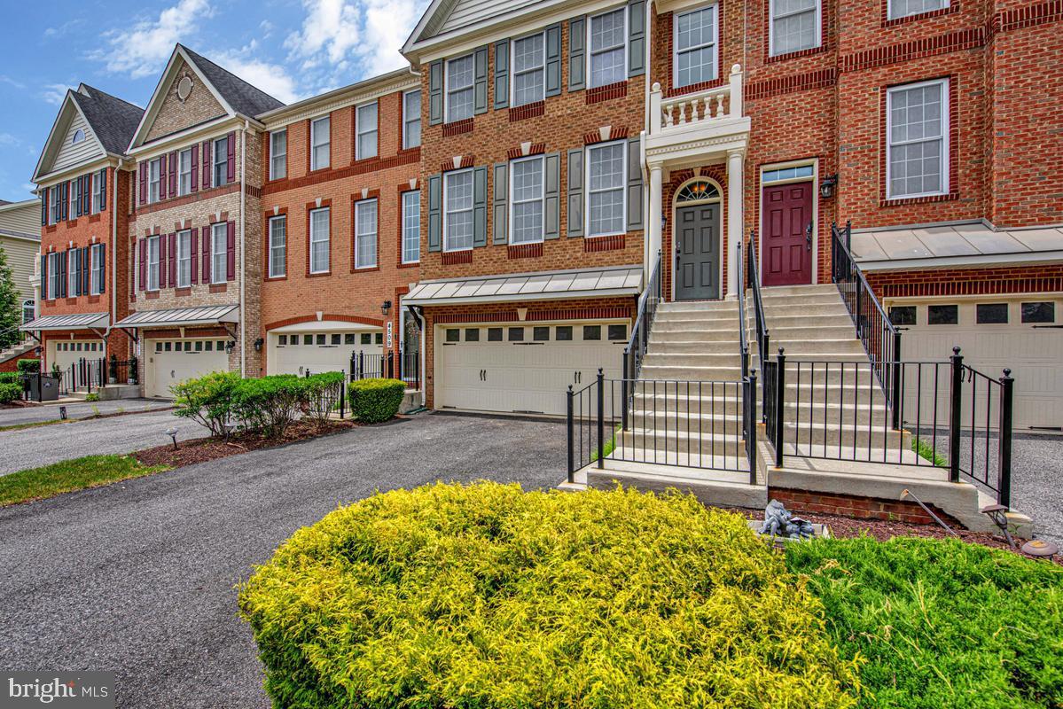 4507 THOROUGHBRED DRIVE